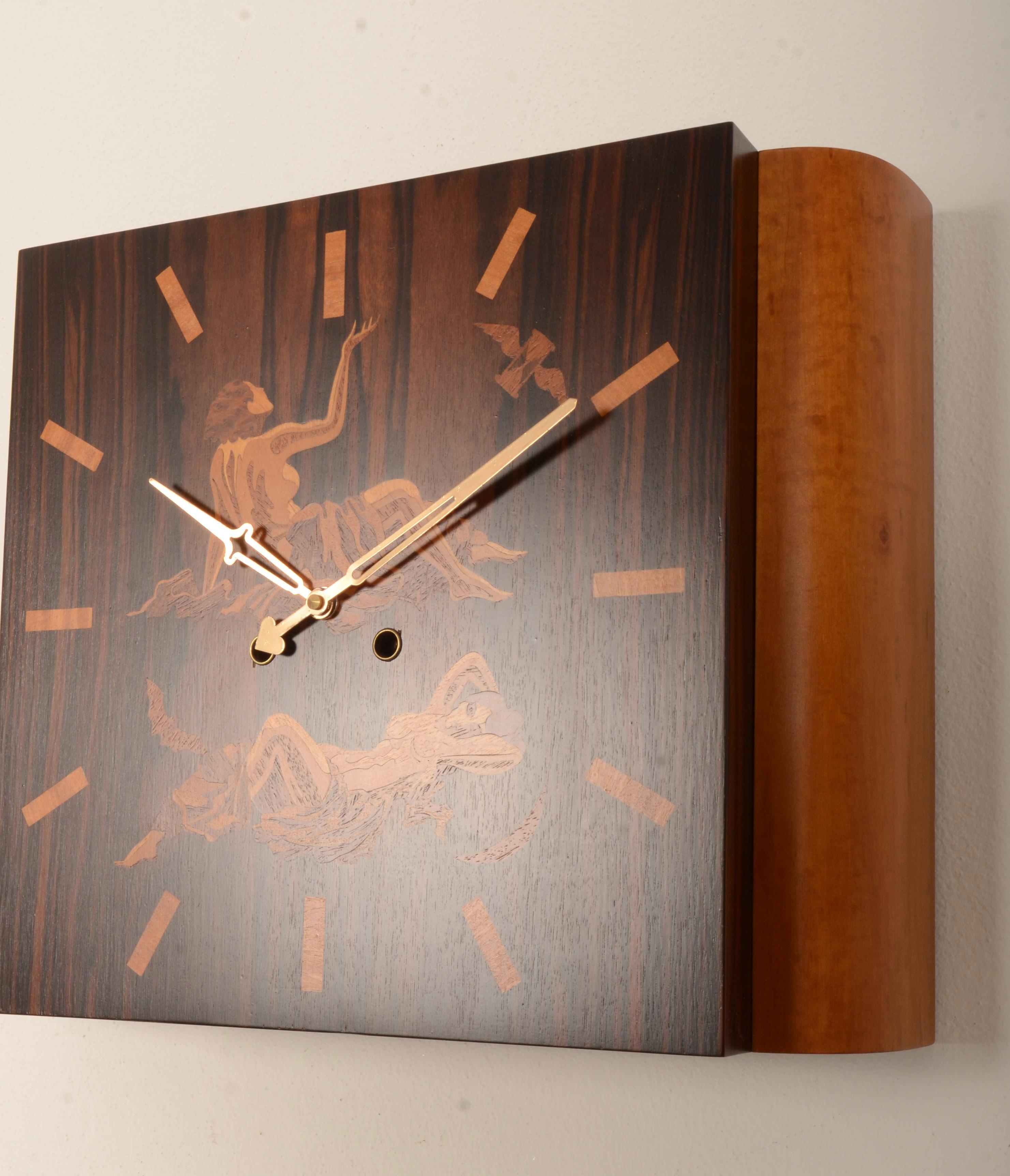 Horloge murale Eos & Diana de Gerhard Malmberg pour Mjolby Intarsia Bon état - En vente à Vienna, AT