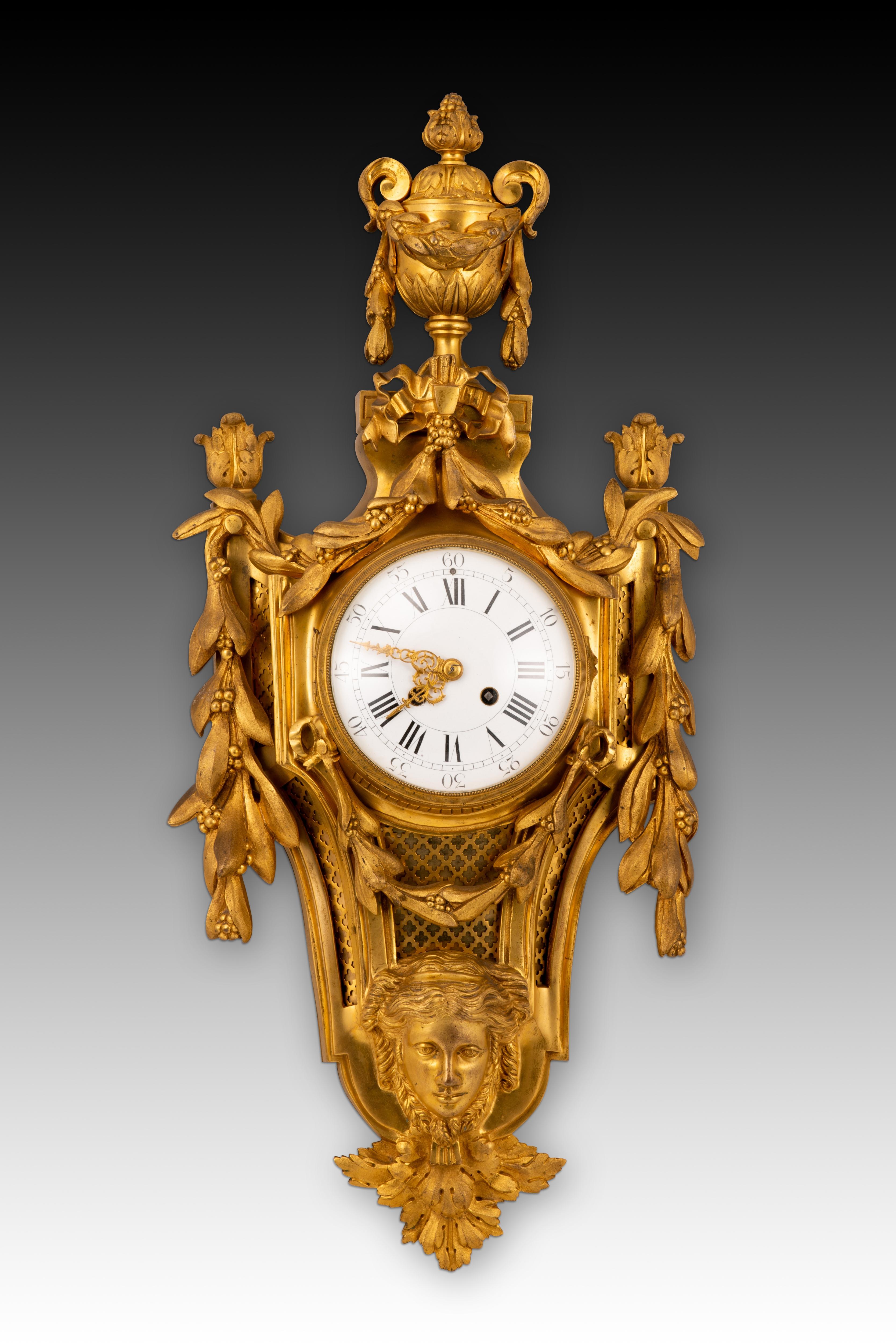 Wall clock. Gilt bronze. France, 19th century. For Sale 6
