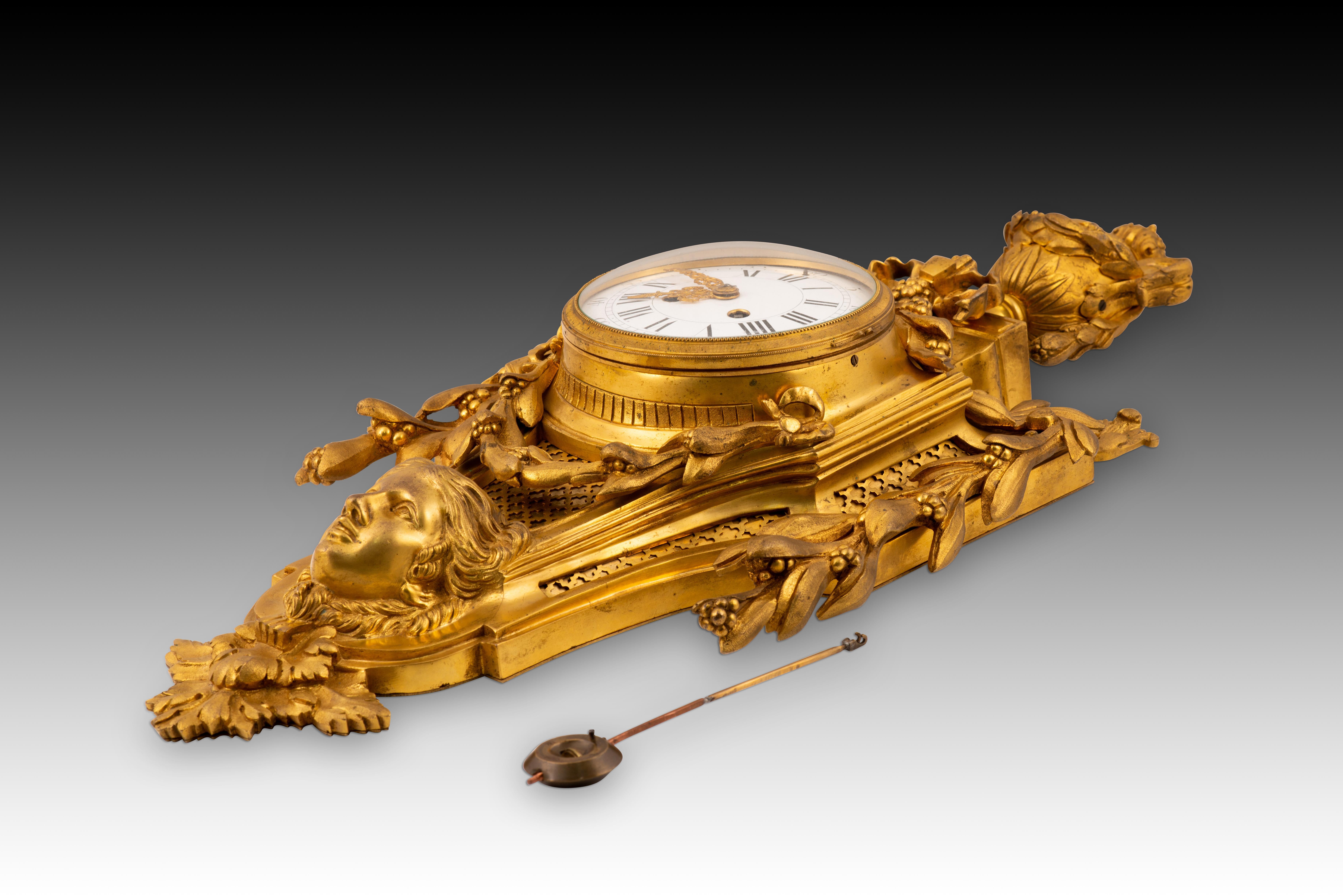Wall clock. Gilt bronze. France, 19th century. For Sale 1