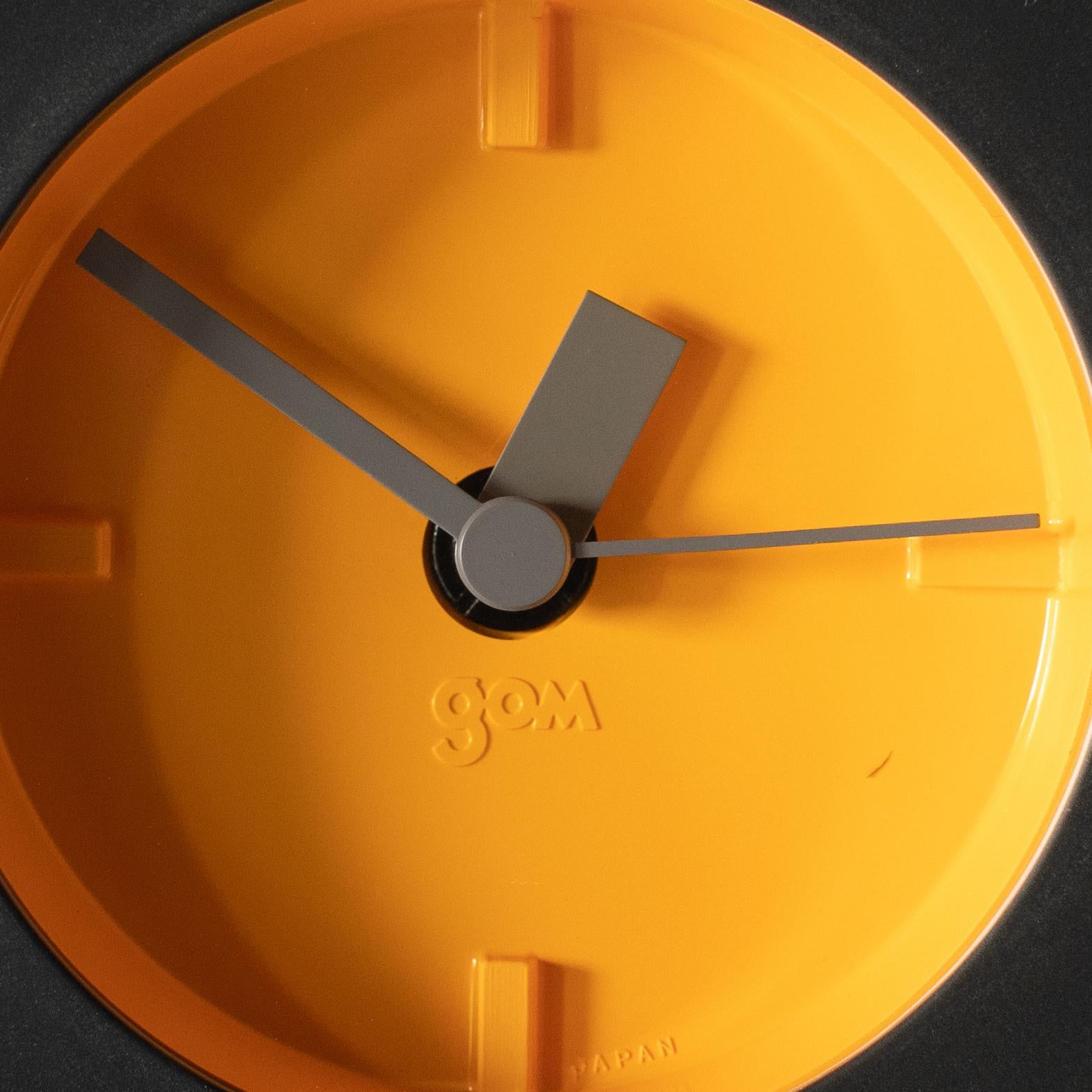 Wall clock by Masayuki Kurokawa. Made of rubber frame and color board. Two color variations available.
  