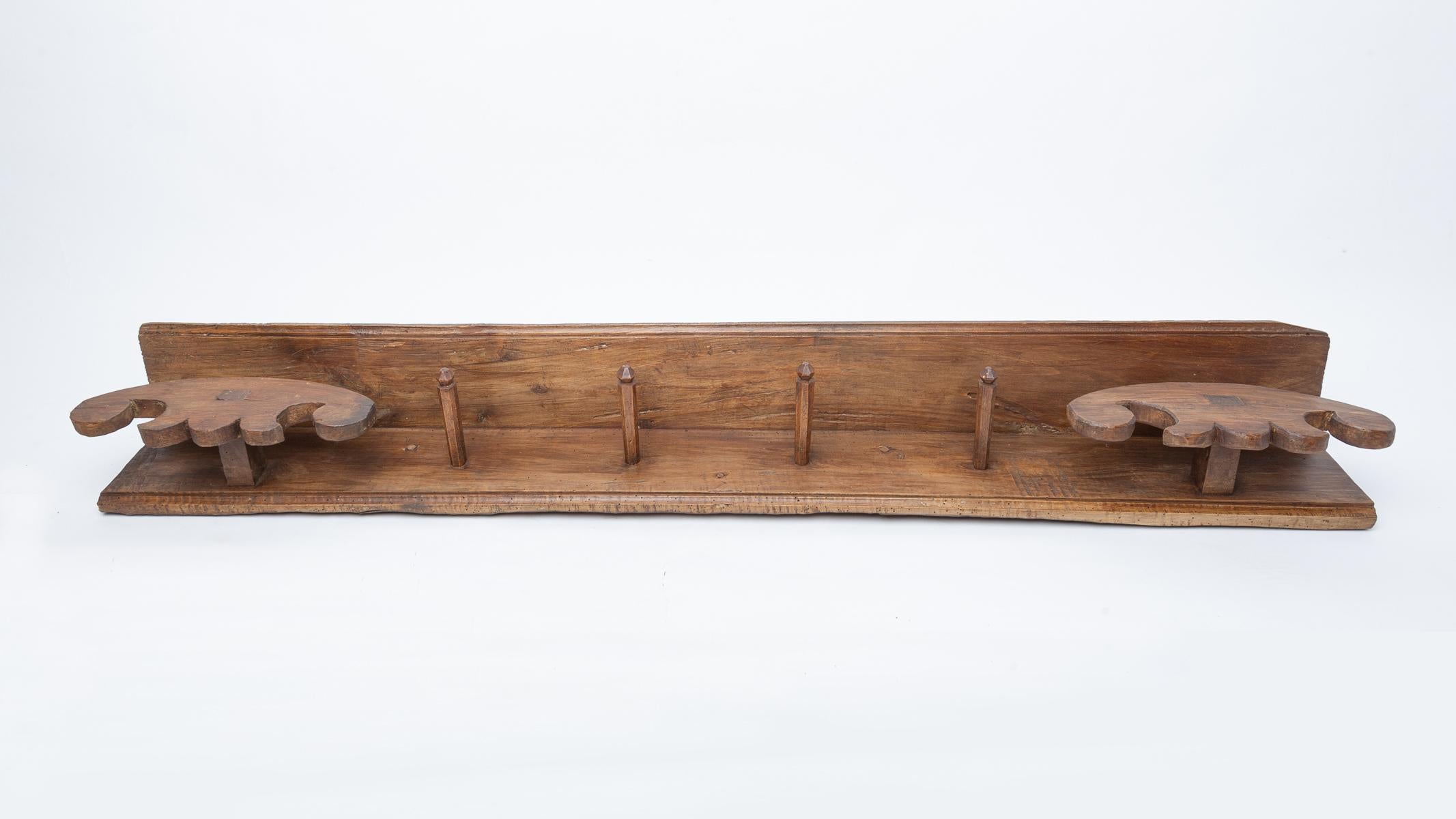 M/1719 - An antique wall coat wood rack found many years ago in an old home-cabin on the mountains near lake Maggiore.  It's simple and useful and reminds me of my grandparents' country house.
The upper part was used to place caps and gloves.