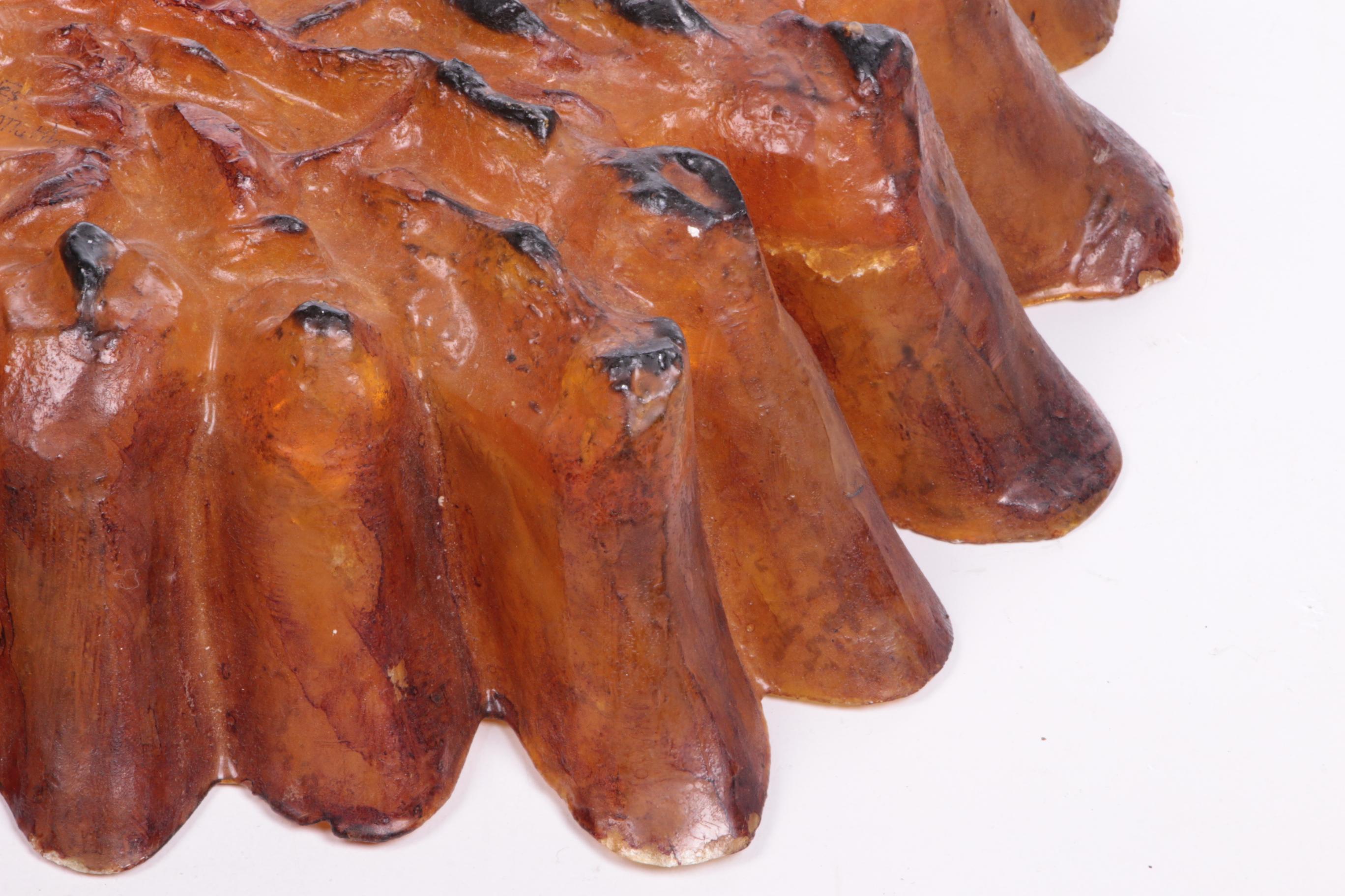 Wandschmuckdesign von Matius Made of Resin, 1970, Frankreich im Angebot 5