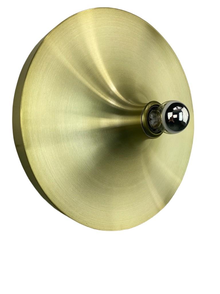 Disc mural Cosack Leuchten couleur or, ère spatiale, 1970 en vente 3