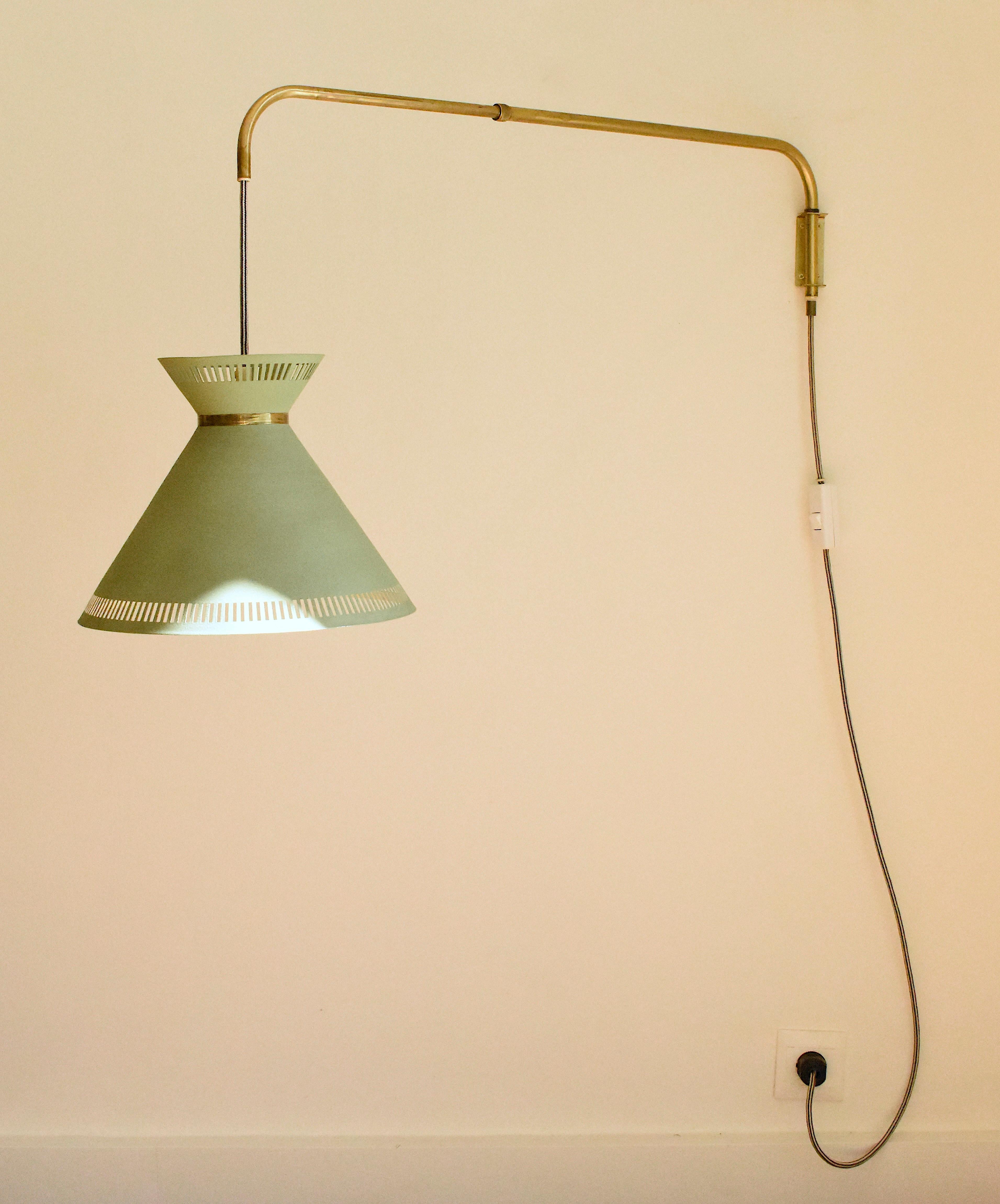 Scandinavian Modern Wall extendable swedish lamp in brass and green painted aluminum For Sale
