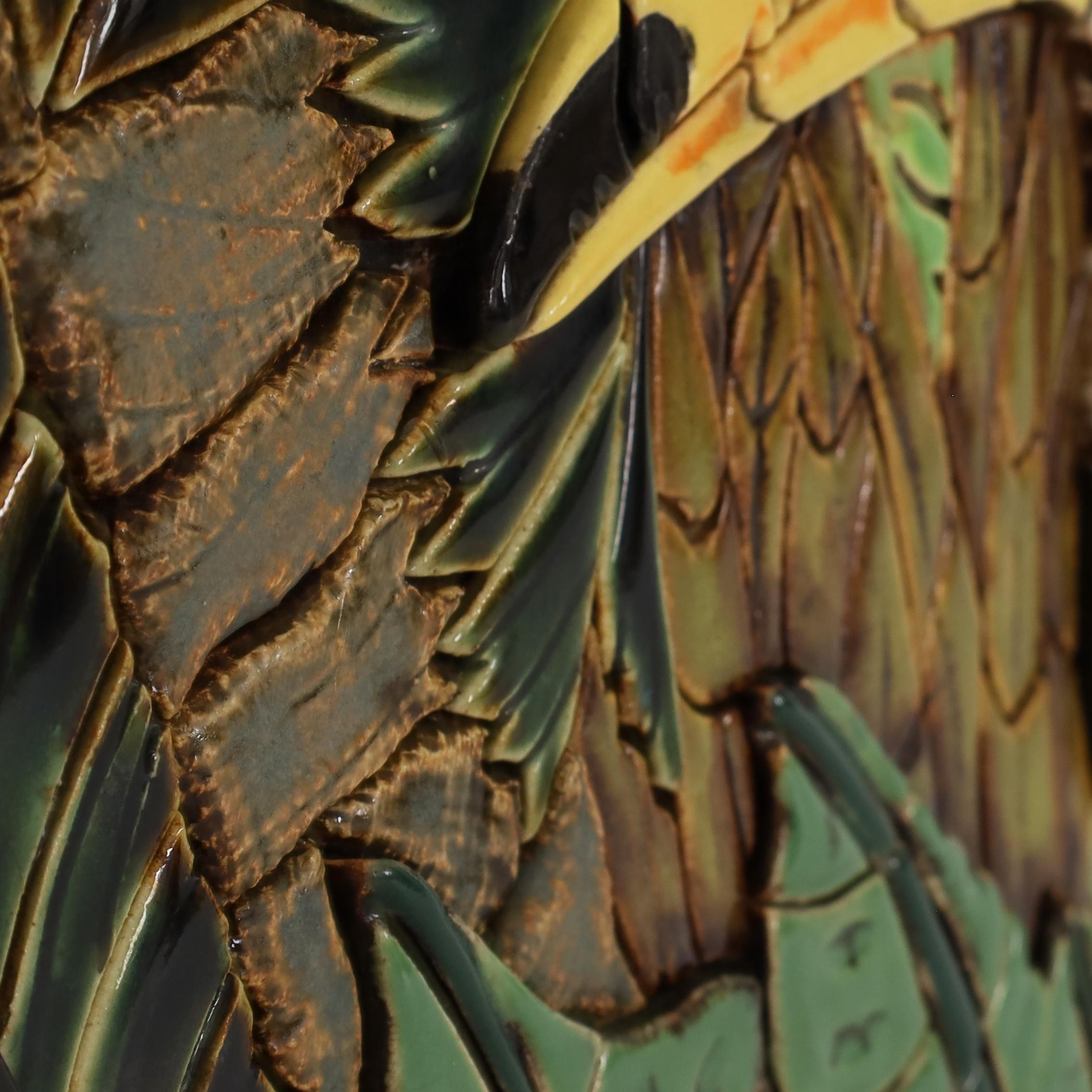 Wandbehangsbare Dschungel-Mosaikfliesen-Tafel mit Toucanen (20. Jahrhundert) im Angebot
