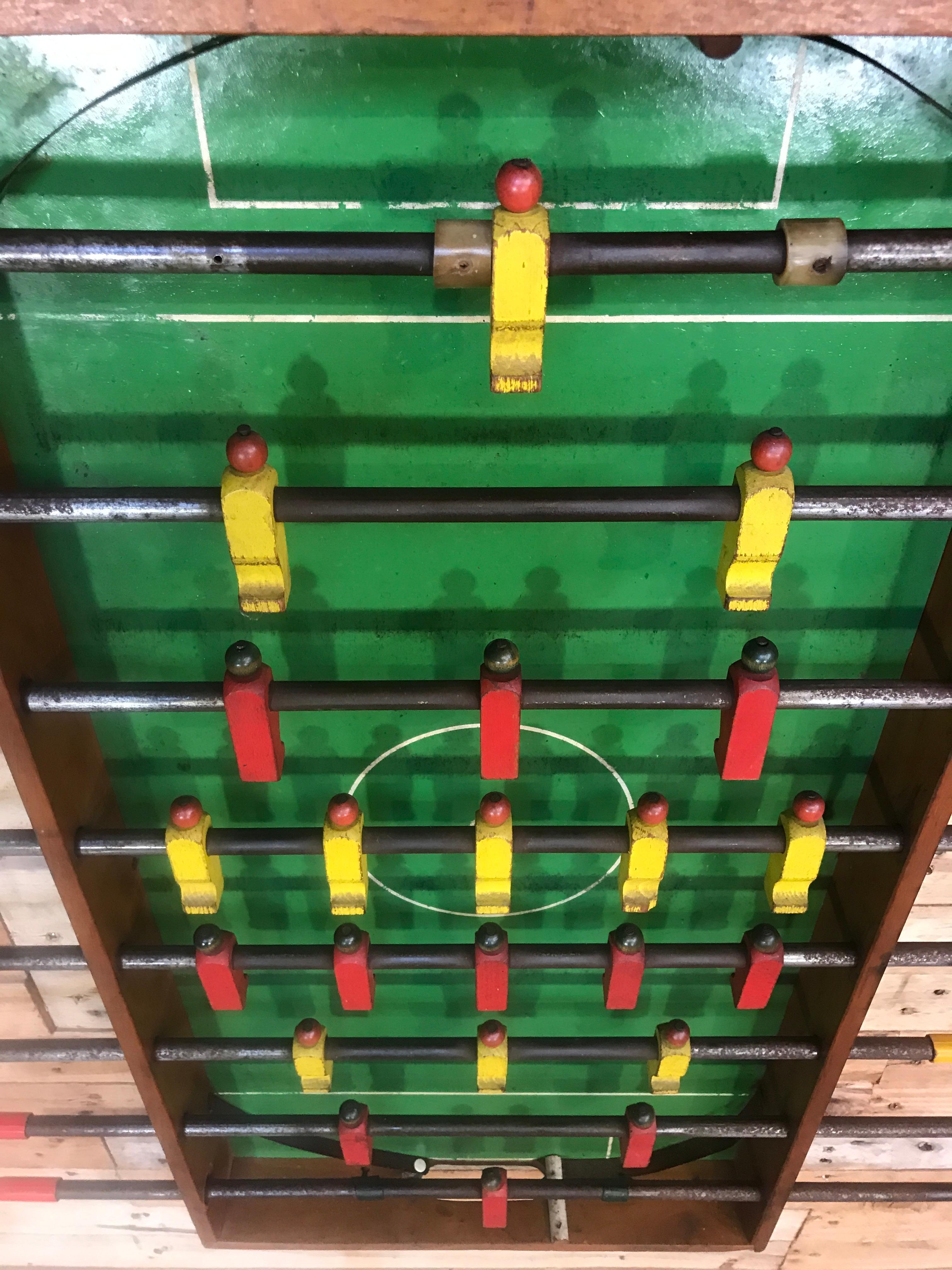 Wall Hanging or Table Top 1960 Vintage Retro Football Game In Good Condition In Markington, GB