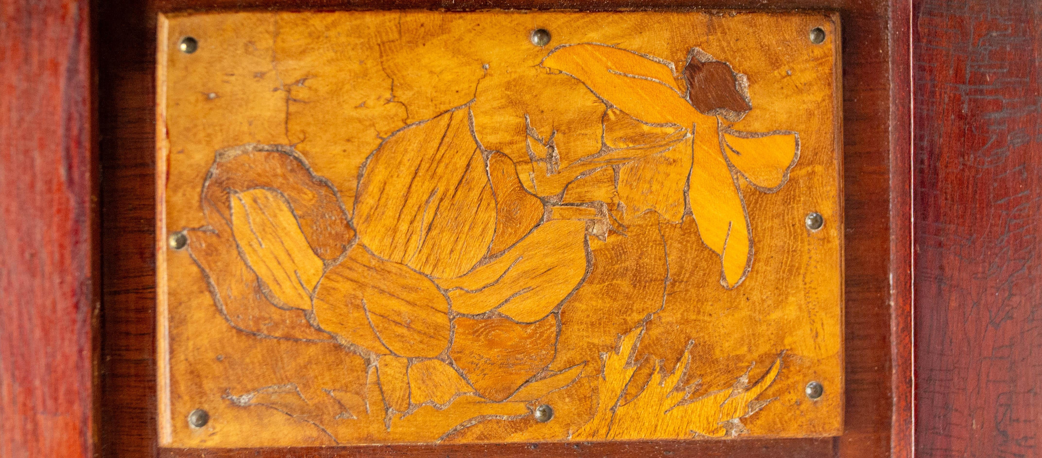 Mensole a muro in Wood Iroko con specchio smussato e intarsio Art Nouveau Fine Ottocento in vendita 8