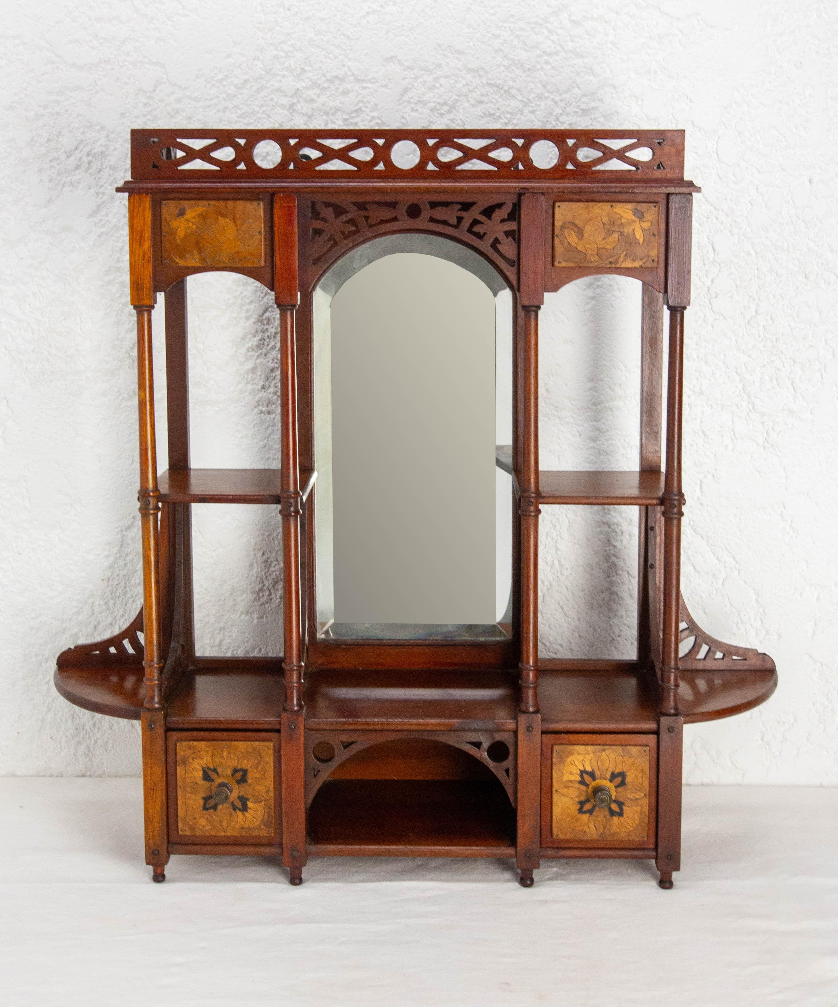 Francese Mensole a muro in Wood Iroko con specchio smussato e intarsio Art Nouveau Fine Ottocento in vendita