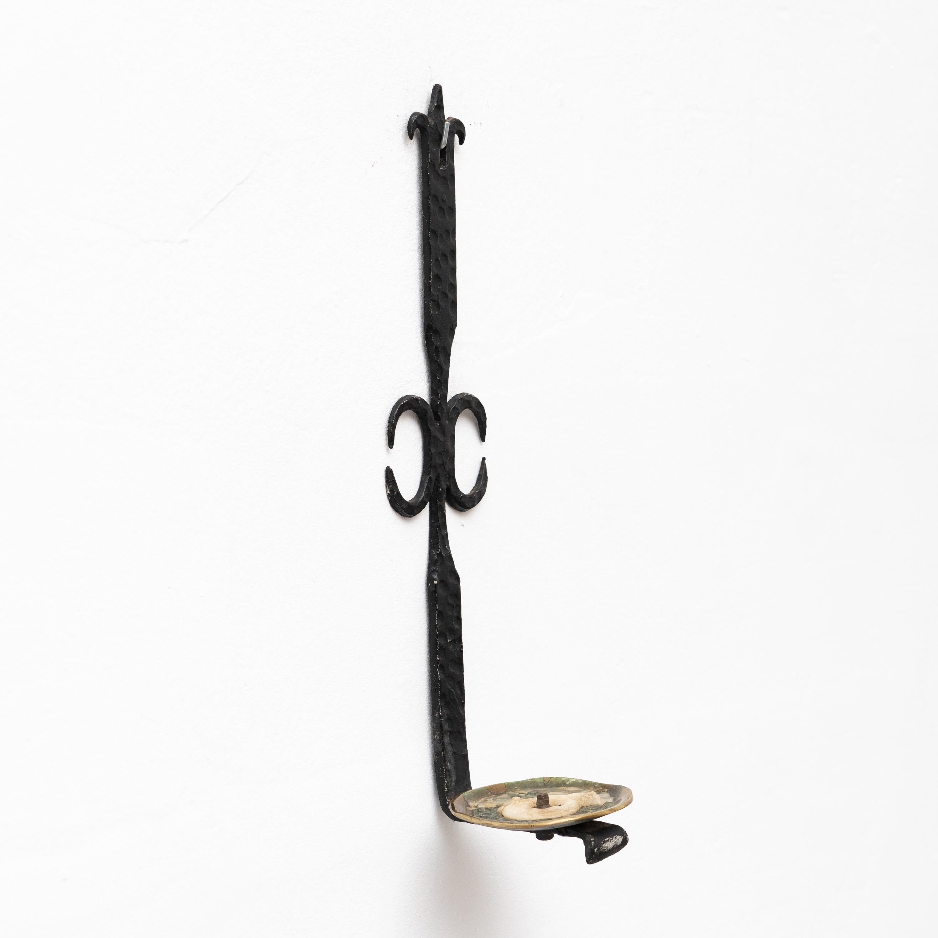 Wall Iron Candle Holder, circa 1950   In Good Condition For Sale In Barcelona, Barcelona