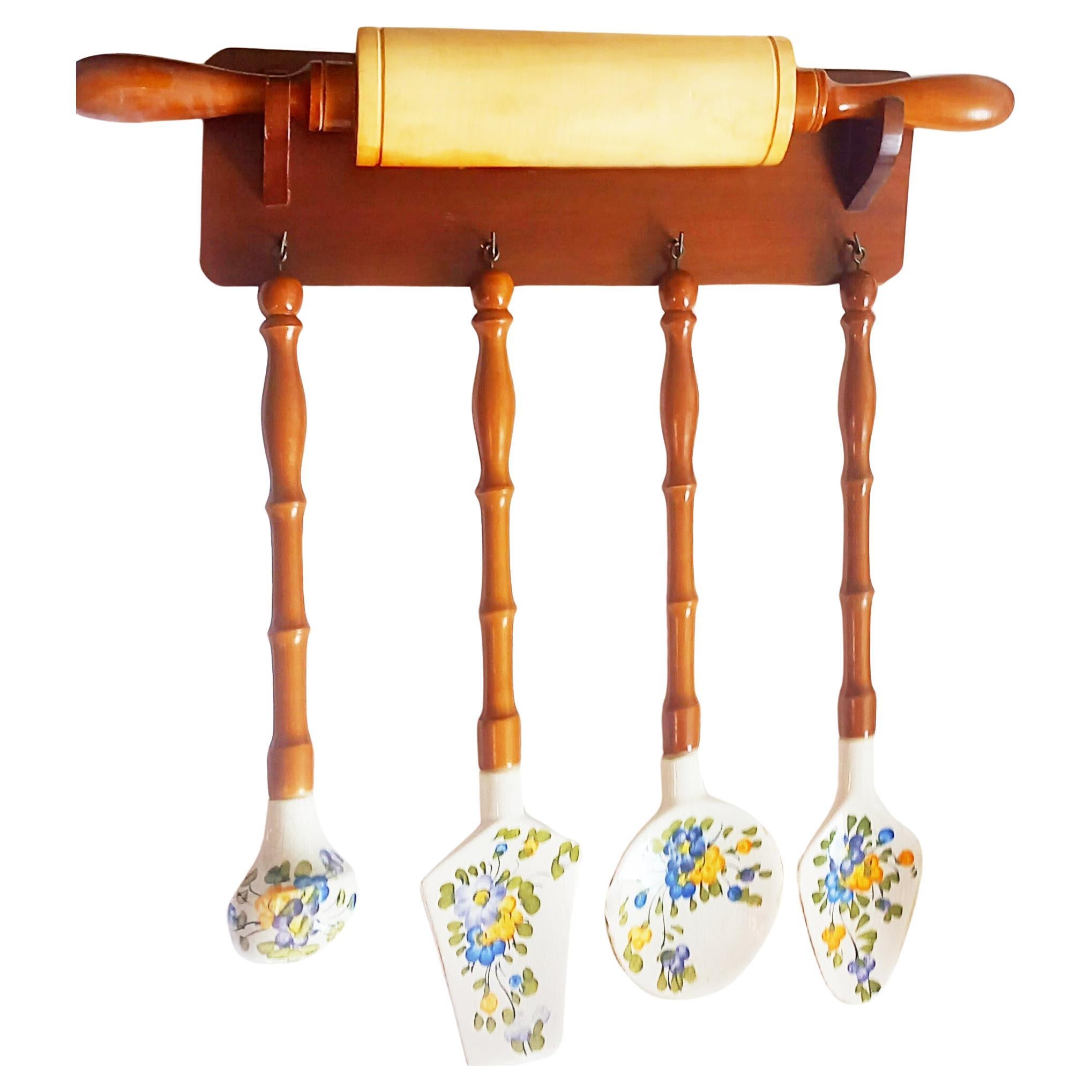 Hängeleuchte für die Wand Küche aus Holz und Keramik, Vintage  Set Toskana Italien 50er Jahre im Angebot