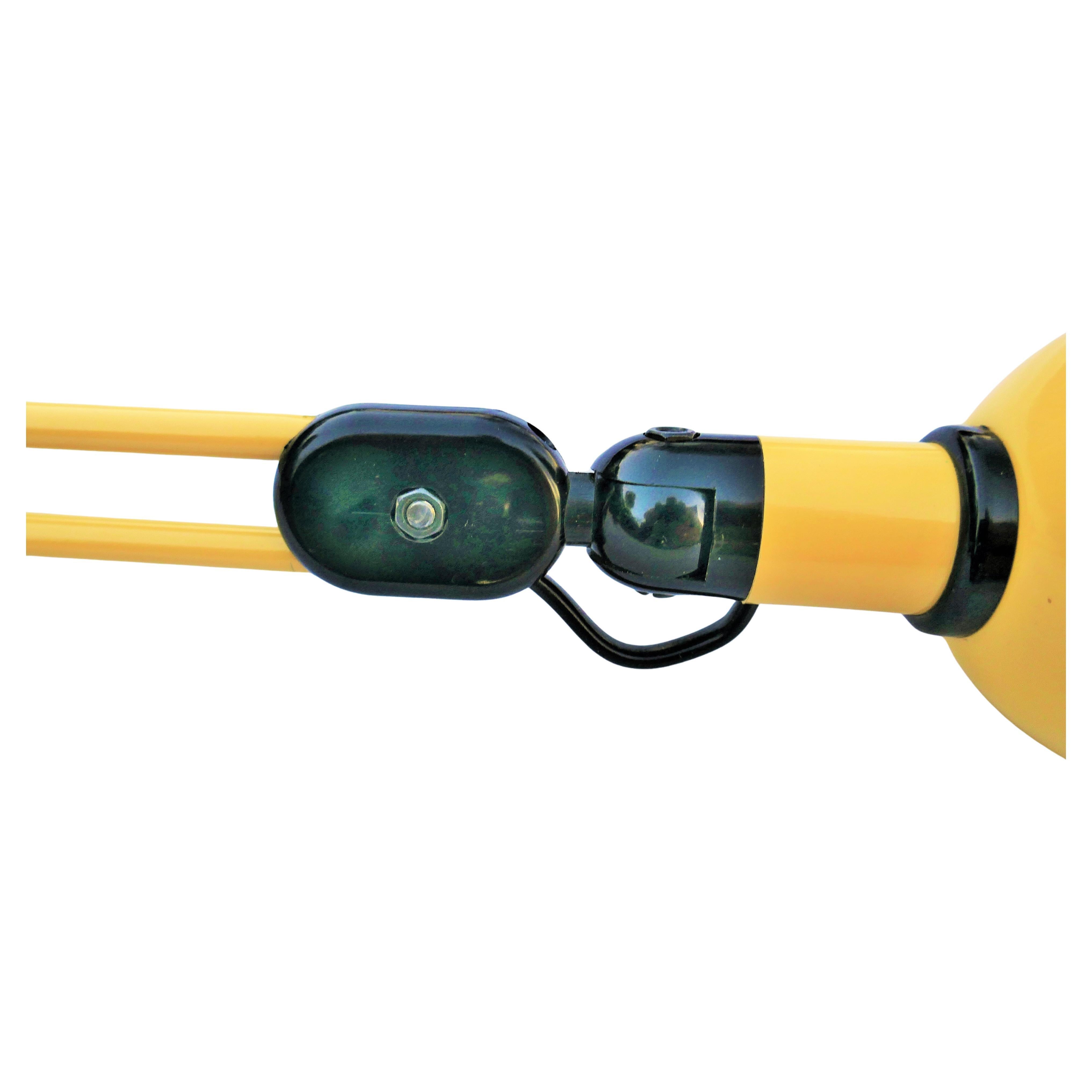 Italian Wall lamp attributed to Valenti For Sale