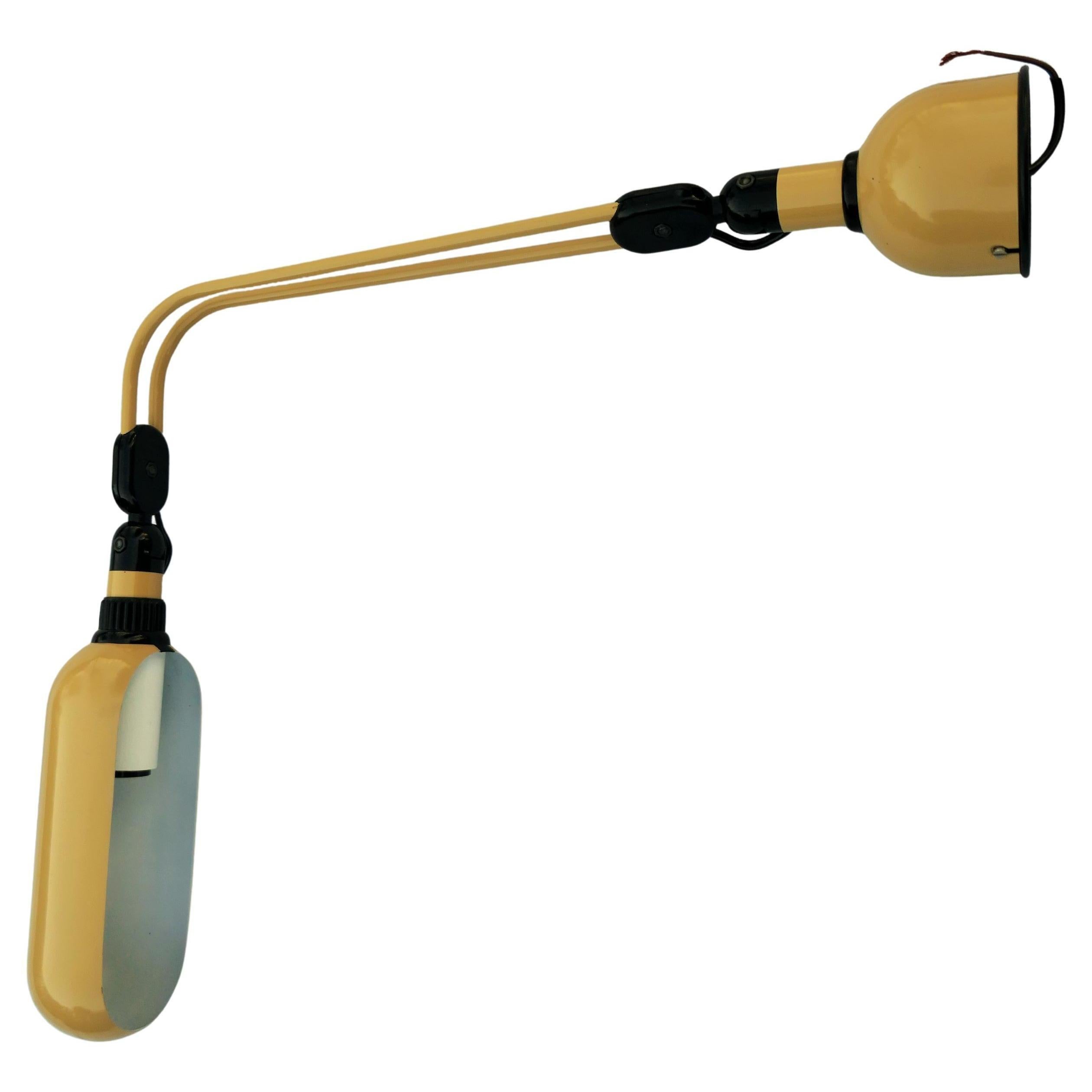 Wall lamp attributed to Valenti