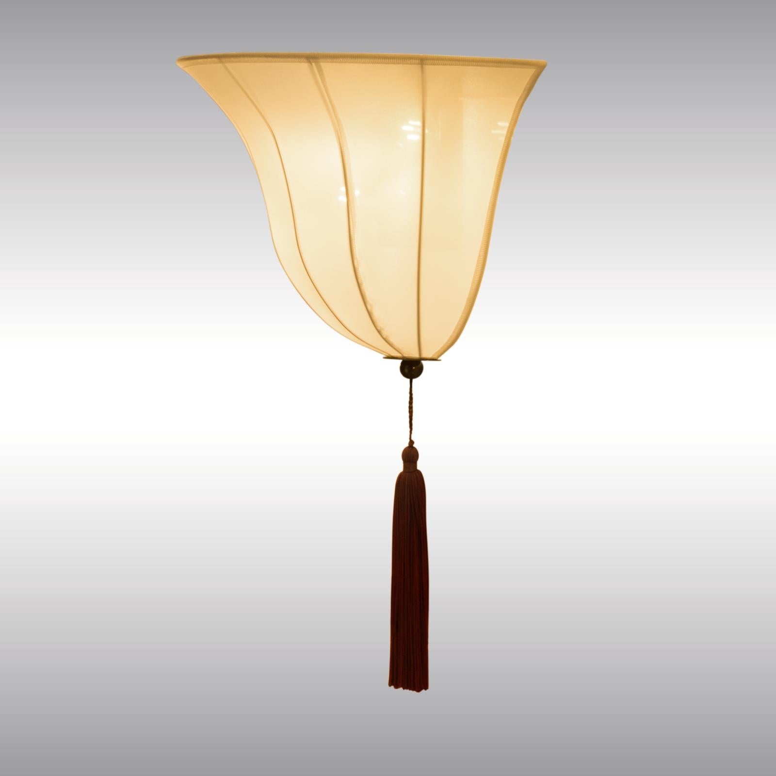 Hand-Crafted Wall-Lamp Brass/Silk of the Showroom  Wiener Werkstätte Wall Light Jugendstil For Sale