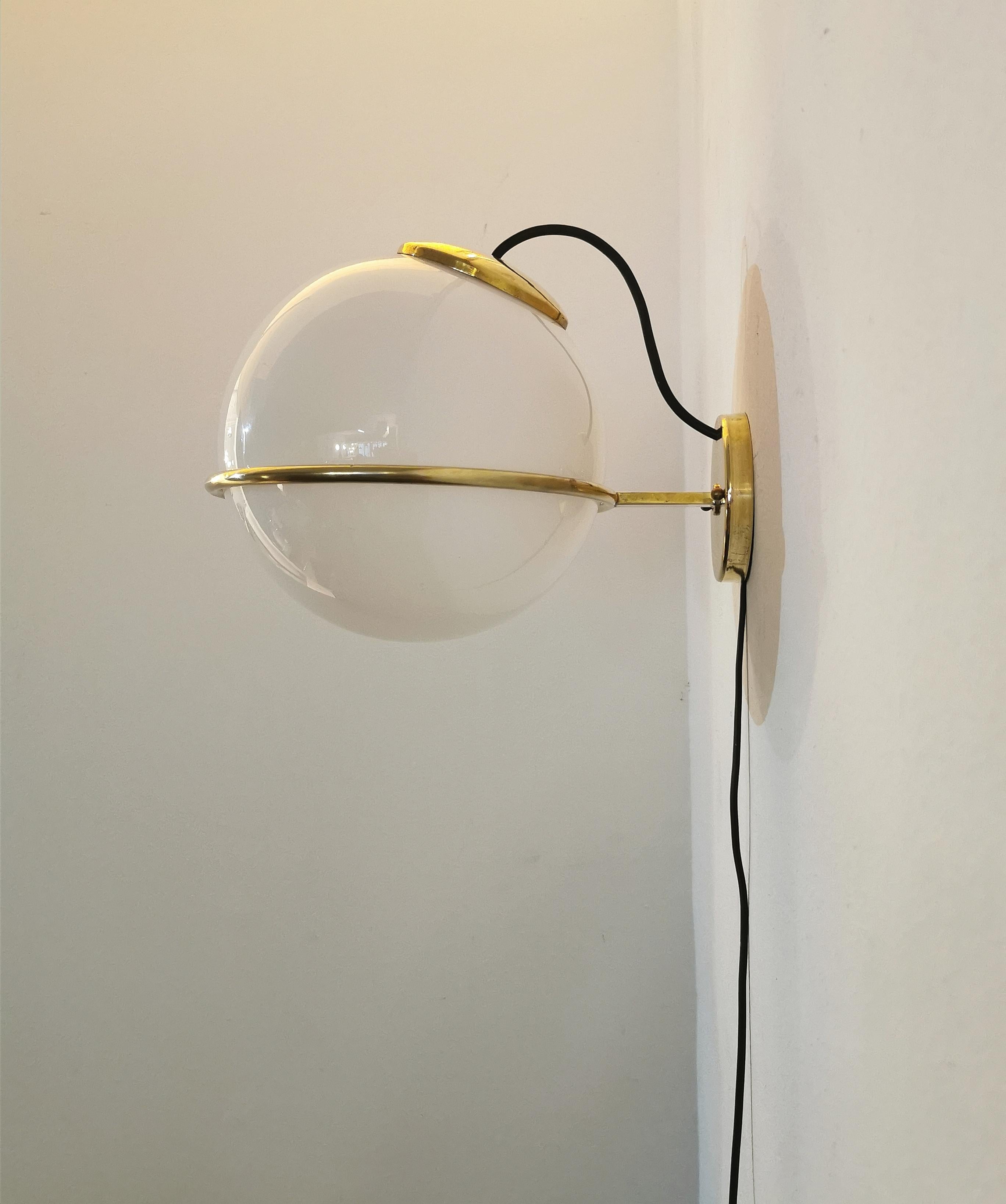 Italiano Lampada a parete Sconce Wall Lamp Brass White Glass Midcentury Italian Design, 1960s in vendita