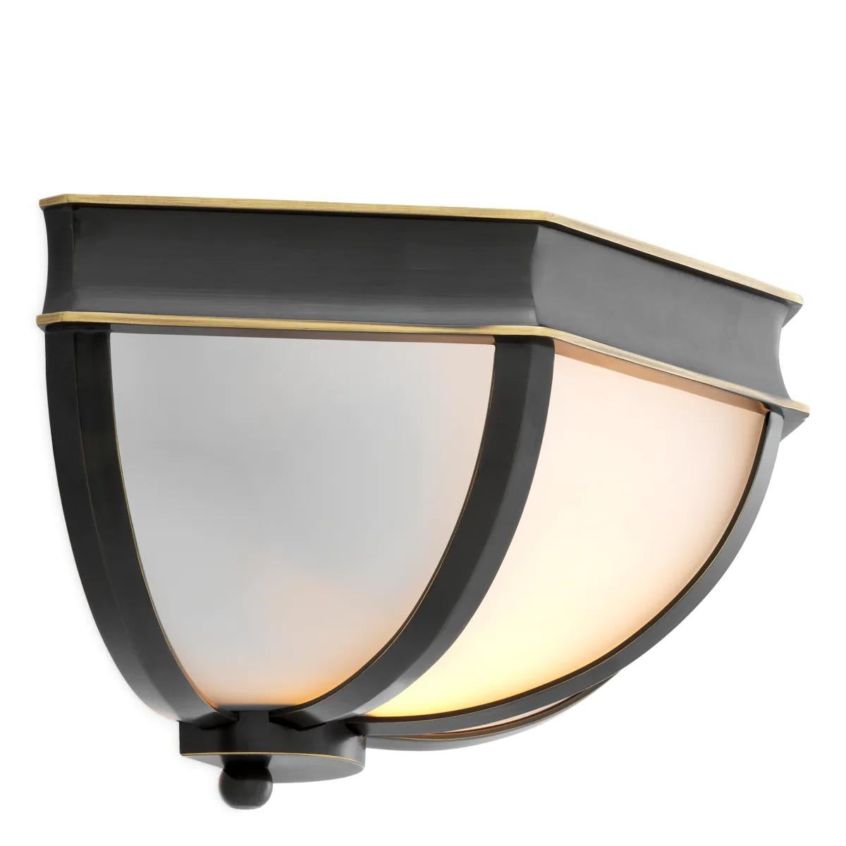 Lampada da parete - Finitura bronzo e vetro bianco In condizioni Nuovo in vendita a Saint-Ouen, FR