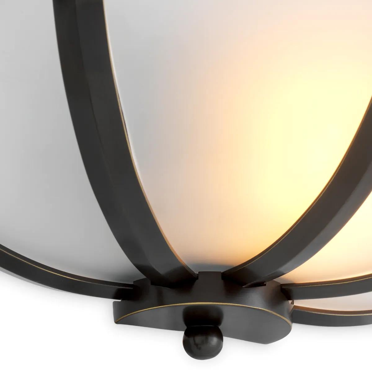 XXI secolo e contemporaneo Lampada da parete - Finitura bronzo e vetro bianco in vendita