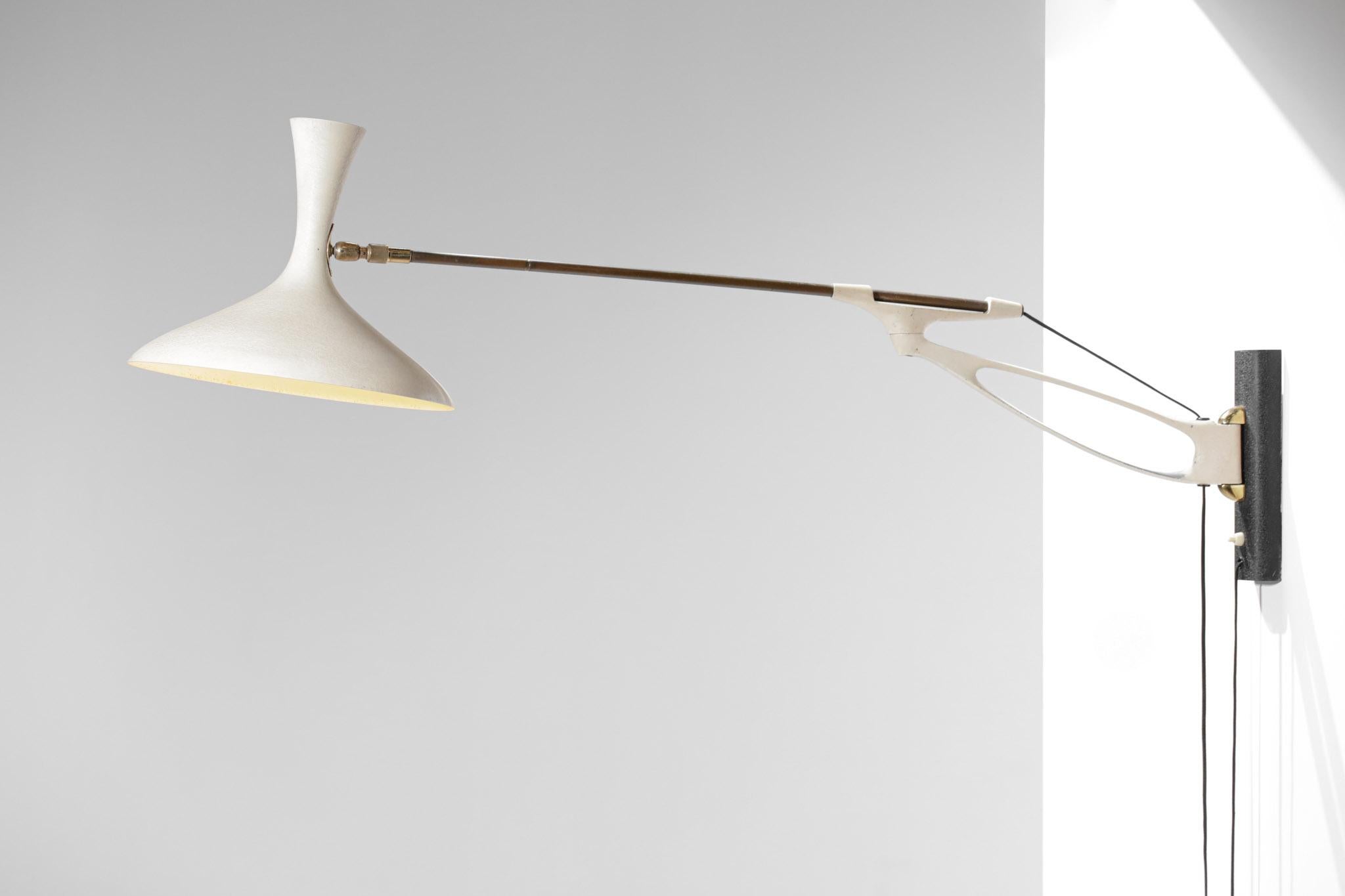 Lámpara de pared del diseñador Cosack Leuchten de los años 50 en metal lacado, E539 mediados del siglo XX en venta
