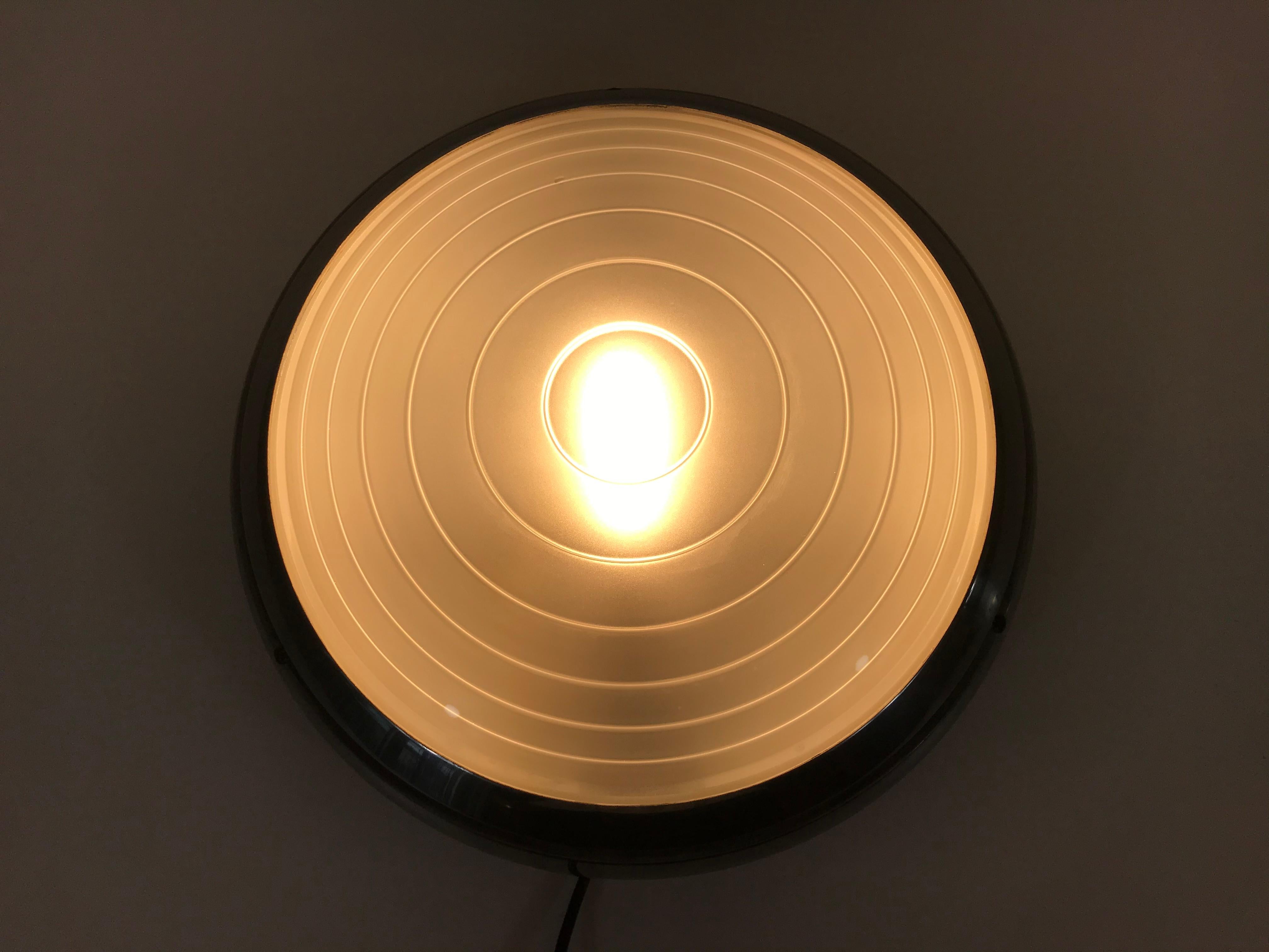 Italian Wall Lamp by Ernesto Gismondi for Artemide, Italy, 2000s