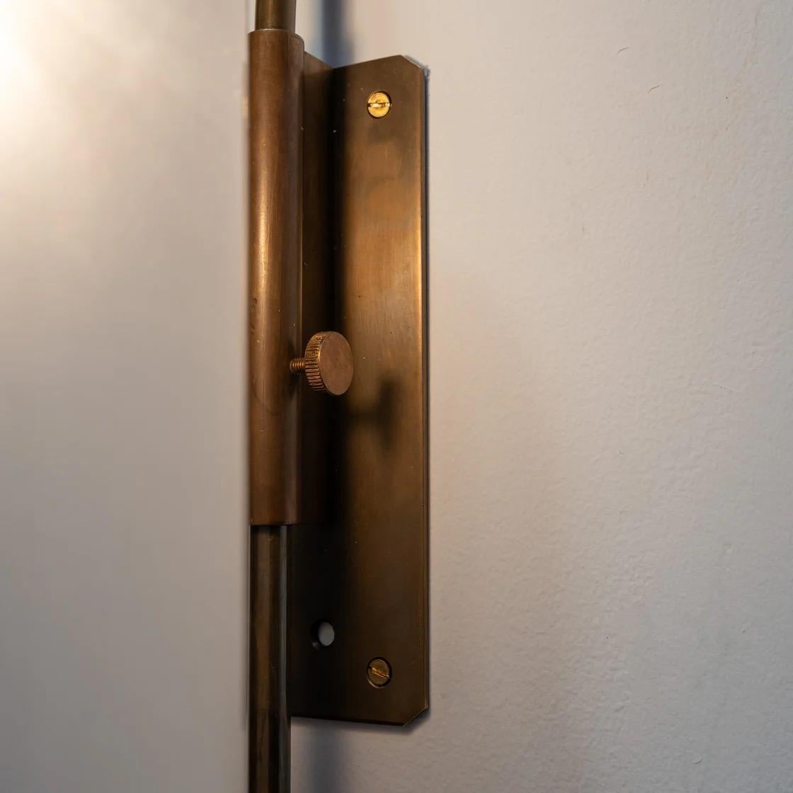 Lámpara de pared de Luigi Caccia Dominioni para Azucena en Bueno estado para la venta en Tokyo, Tokyo