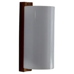 Wall lamp, “C-105” model, Miguel Milà for Polinax. Barcelona 1965.