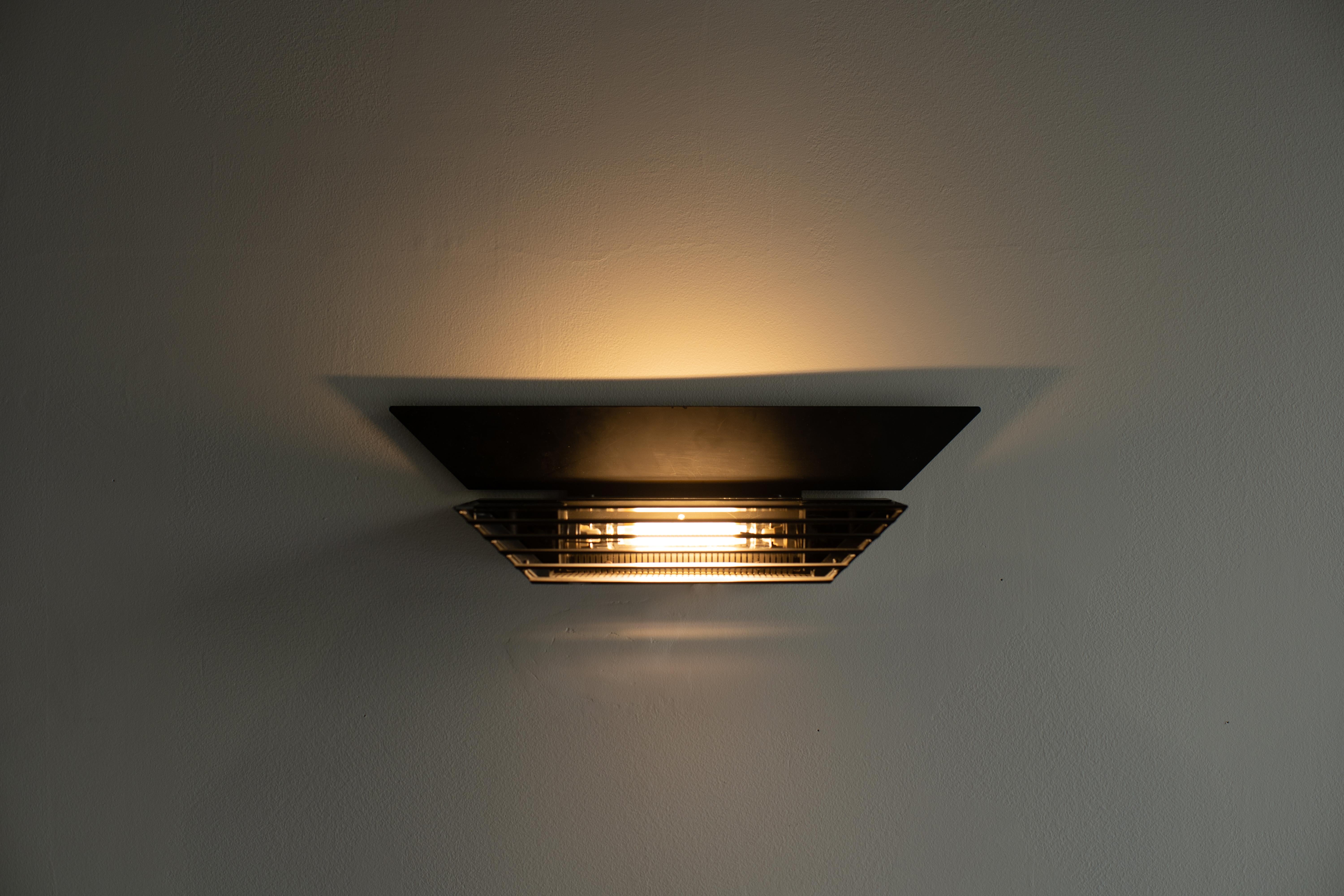 Post-Modern Wall Lamp Deco Parete 80s Style Minimalsit For Sale