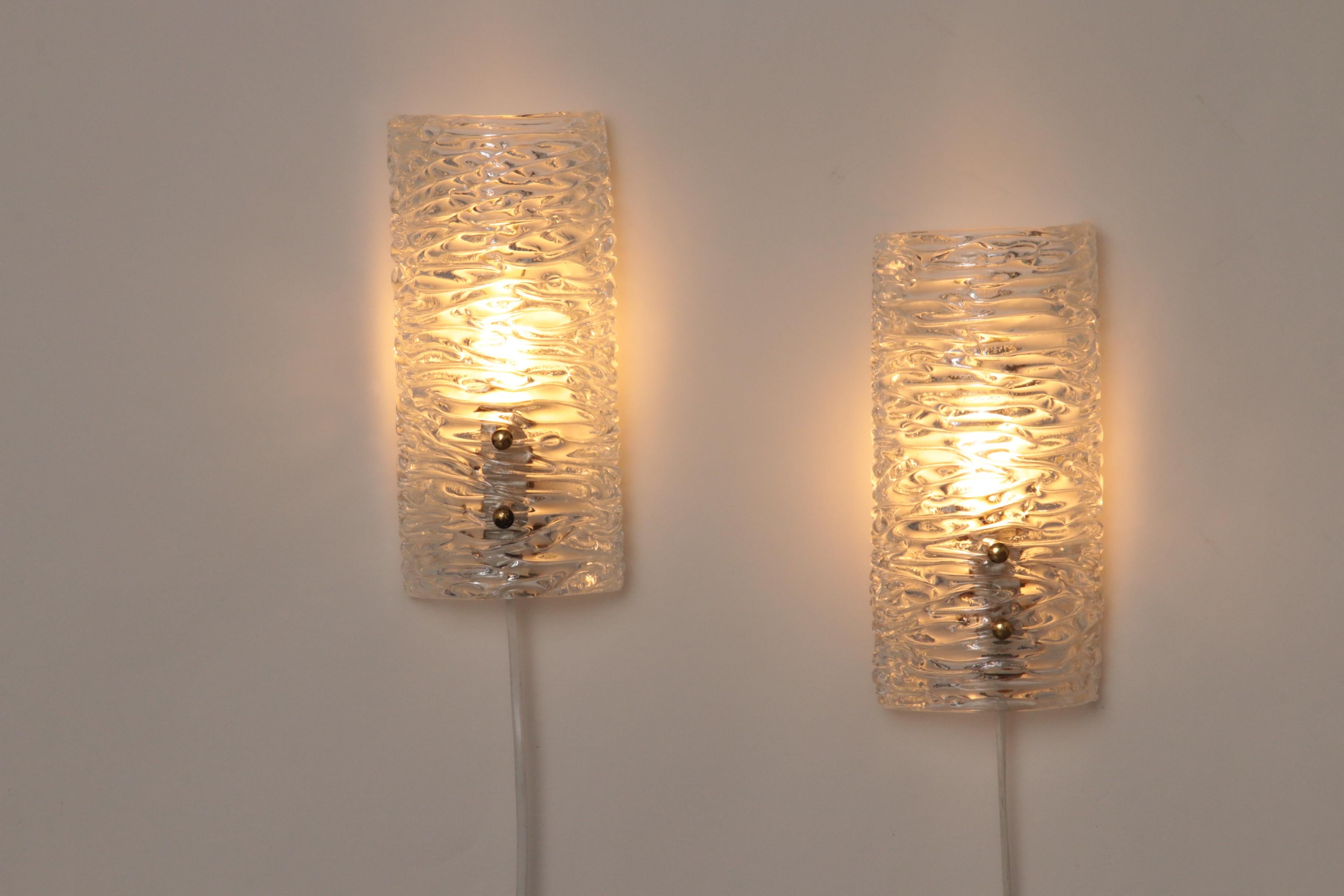 Milieu du XXe siècle Lampe murale conçue par Carl Fagerlund pour Orrefors, Suède en vente