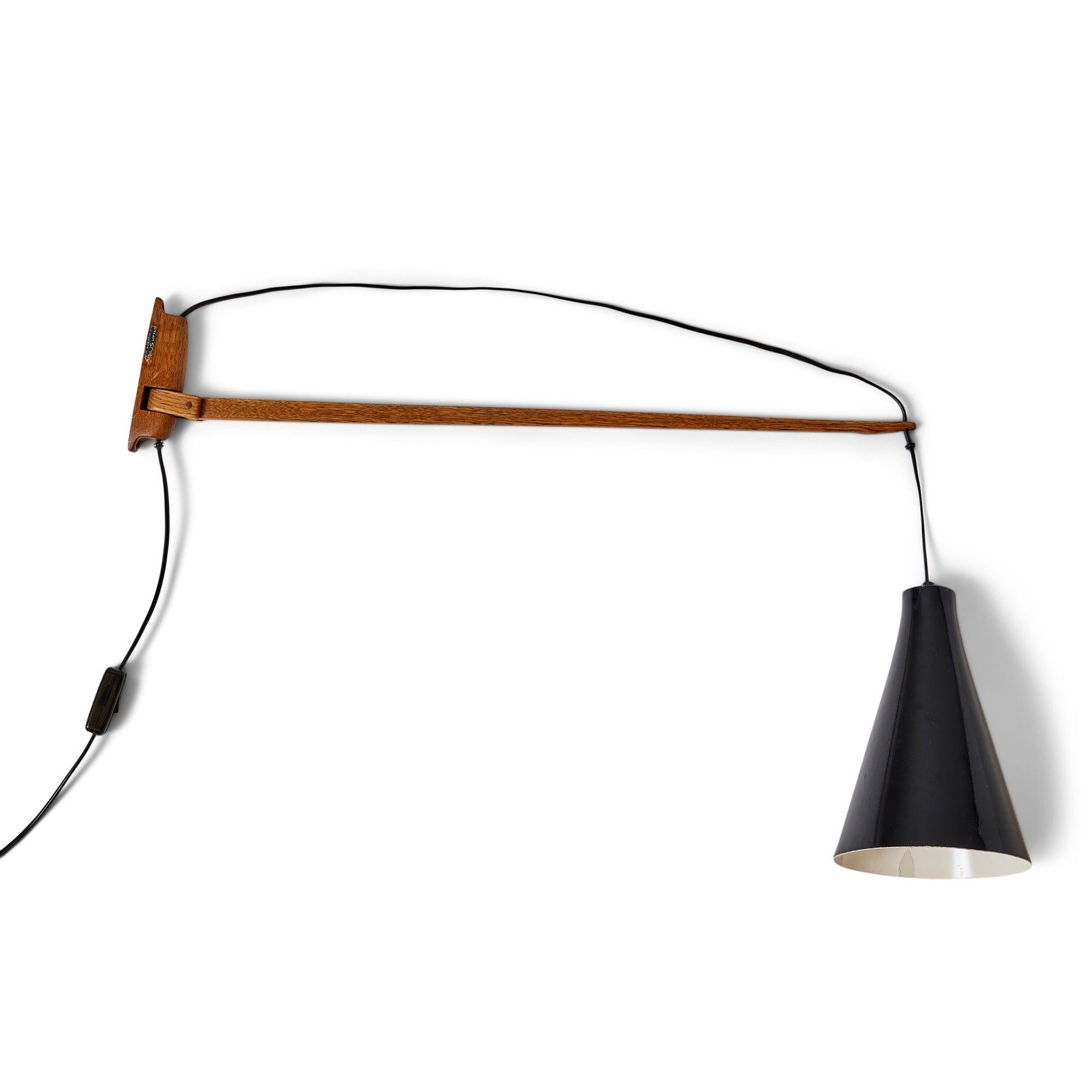 Lámpara de pared de Uno & Östen Kristiansson para Luxus Sueco en venta