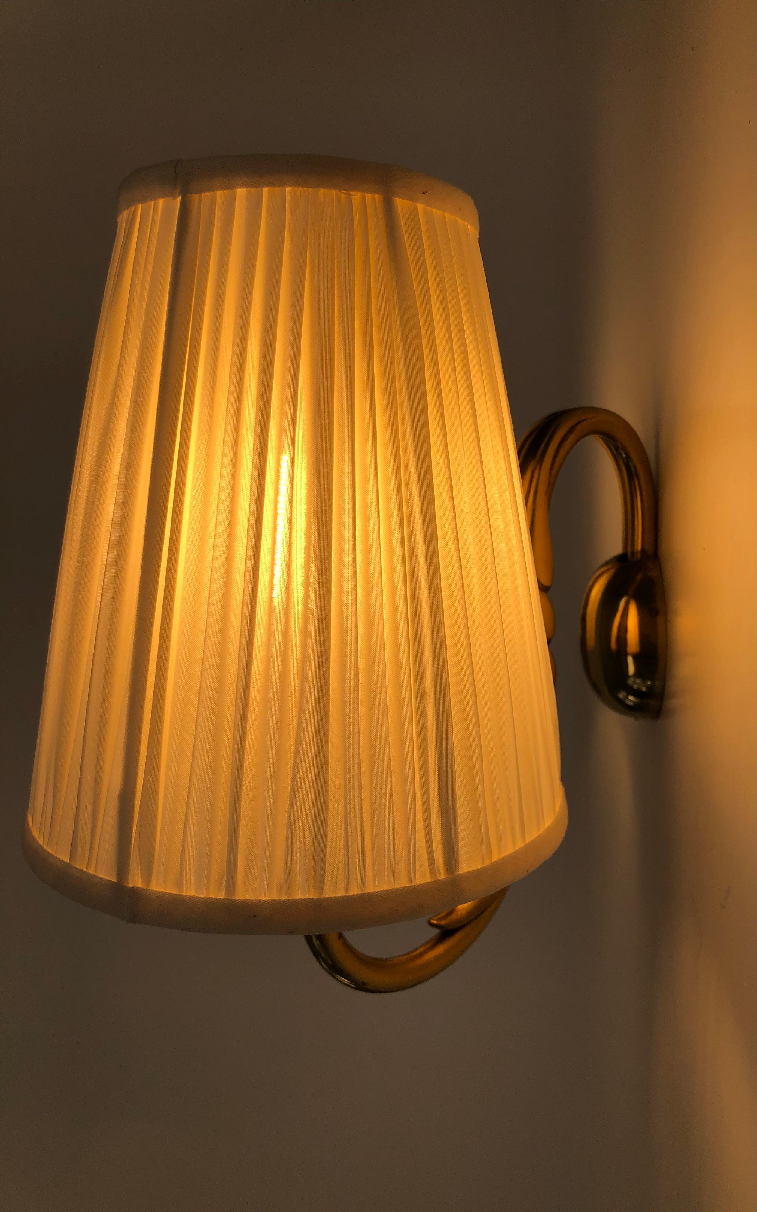 Wall lamp from Josef Frank in Brass with Silk Shades from the 1930's Austria For Sale 7
