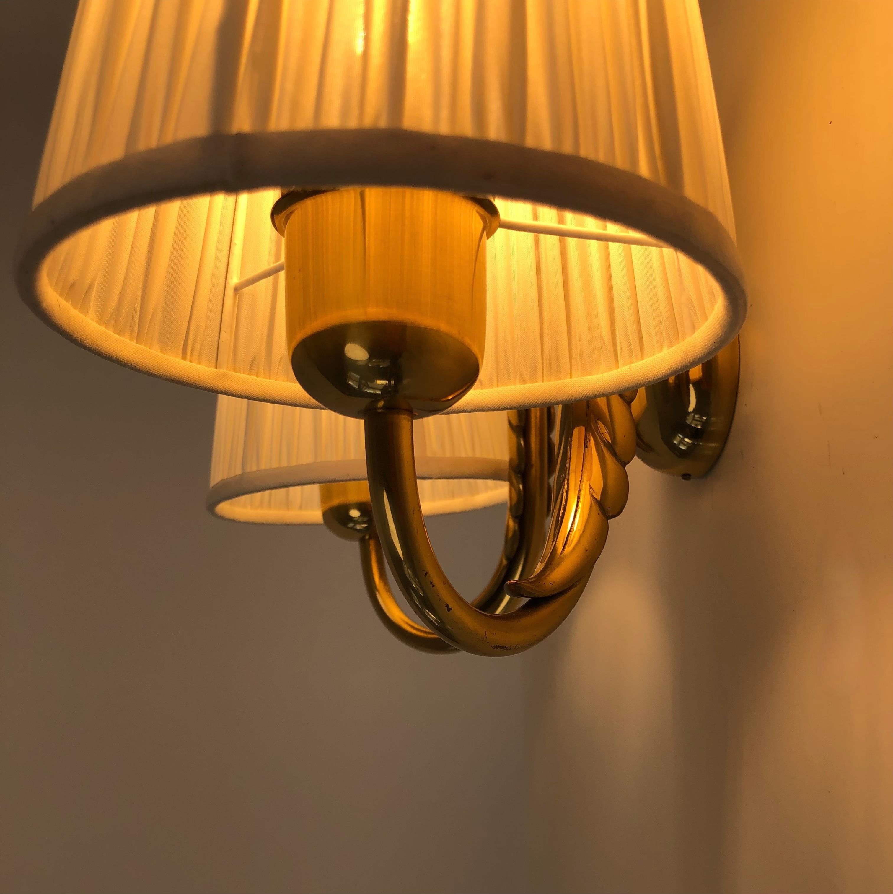 Wall lamp from Josef Frank in Brass with Silk Shades from the 1930's Austria For Sale 8