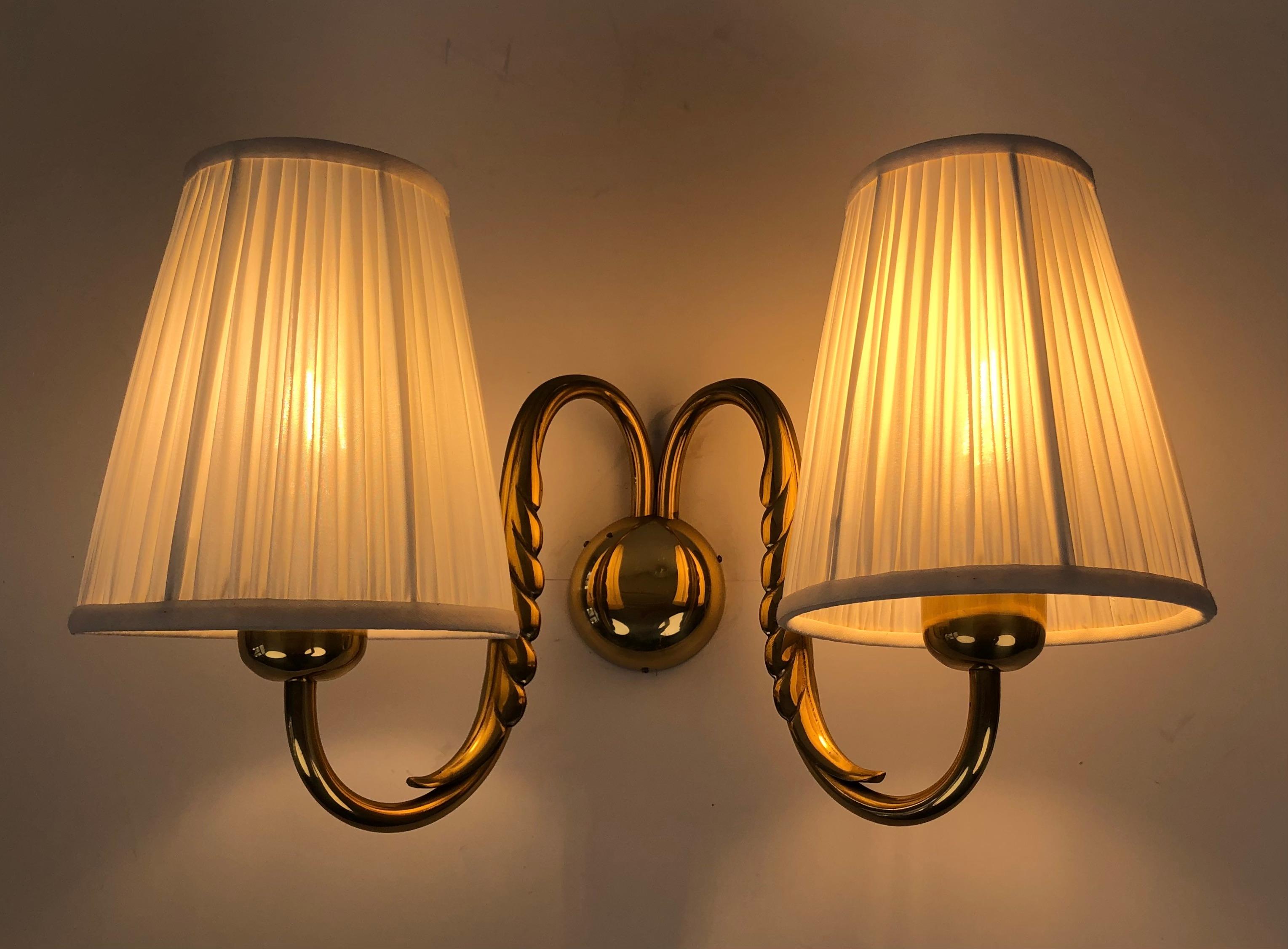 Wall lamp from Josef Frank in Brass with Silk Shades from the 1930's Austria For Sale 3