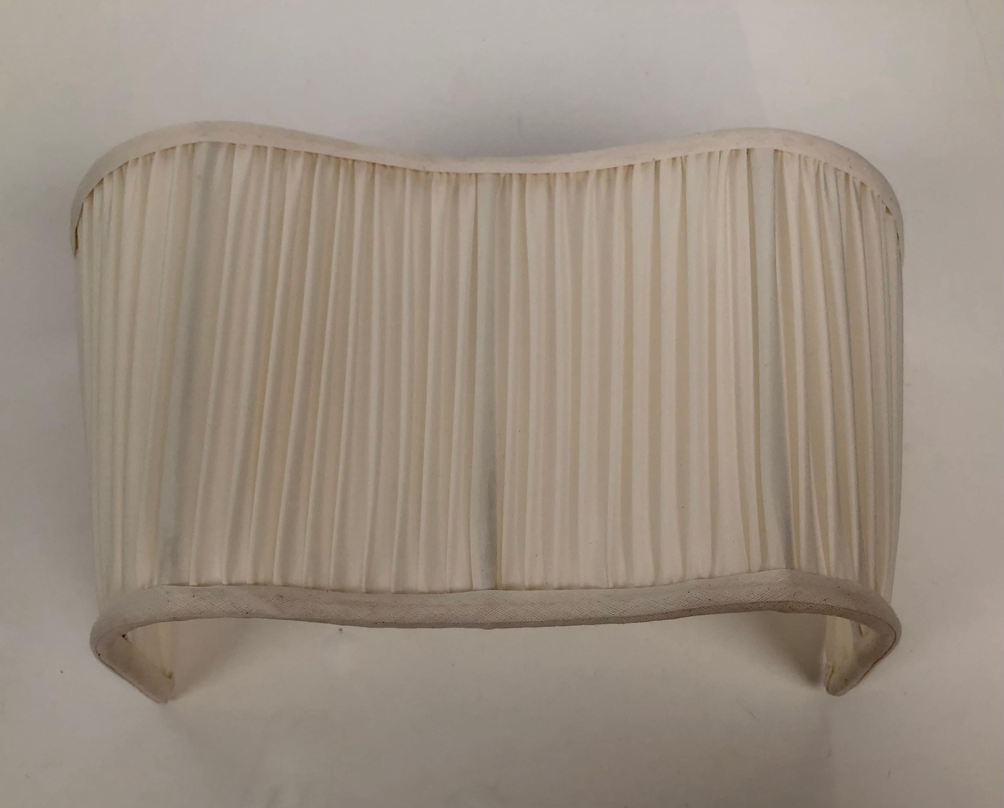 Lámpara de pared en latón y seda de Josef Frank, años 30, Austria en venta 7