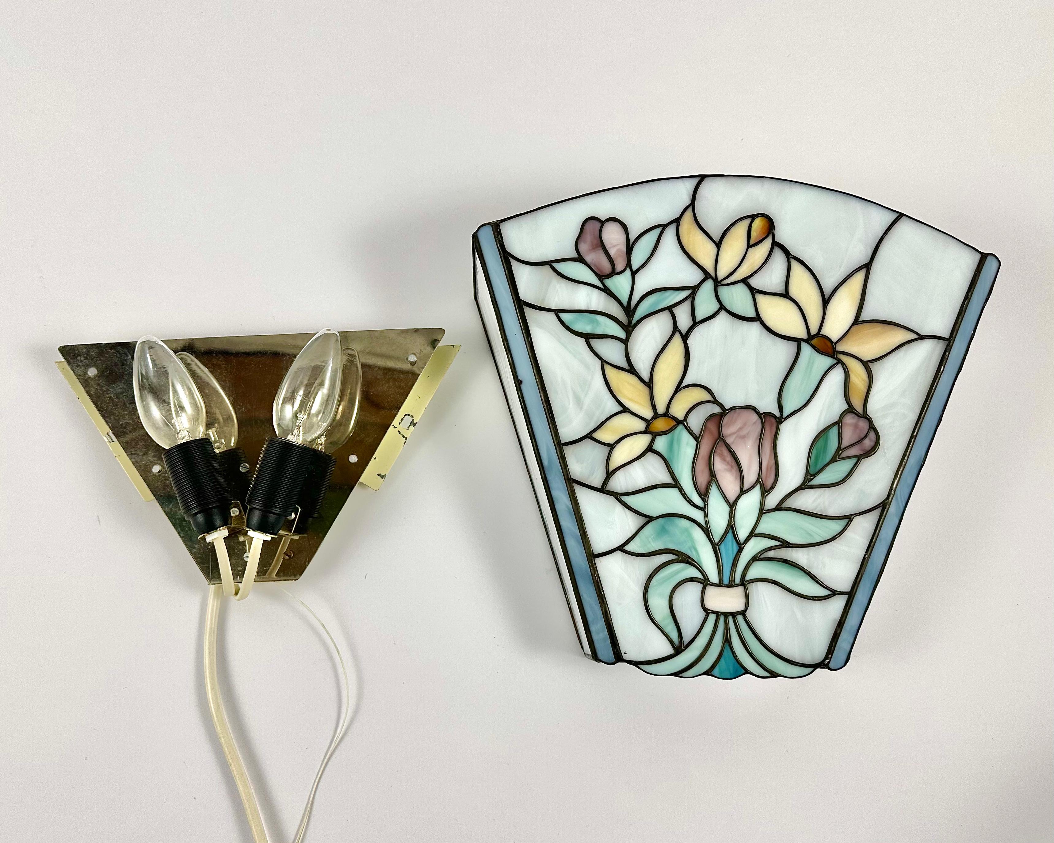 Wall Lamp in Stained Glass Botanical Tiffany Wall Light Vintage Germany 1970s For Sale 1