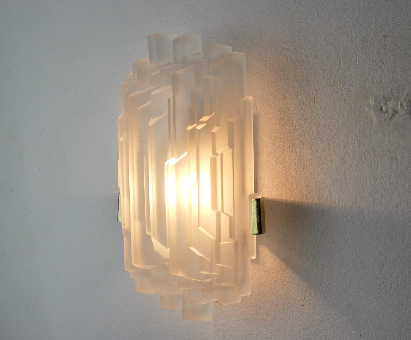Wall Lamp J.T Kalmar, Frosted Glass Austria, 1970 In Good Condition For Sale In BARCELONA, ES