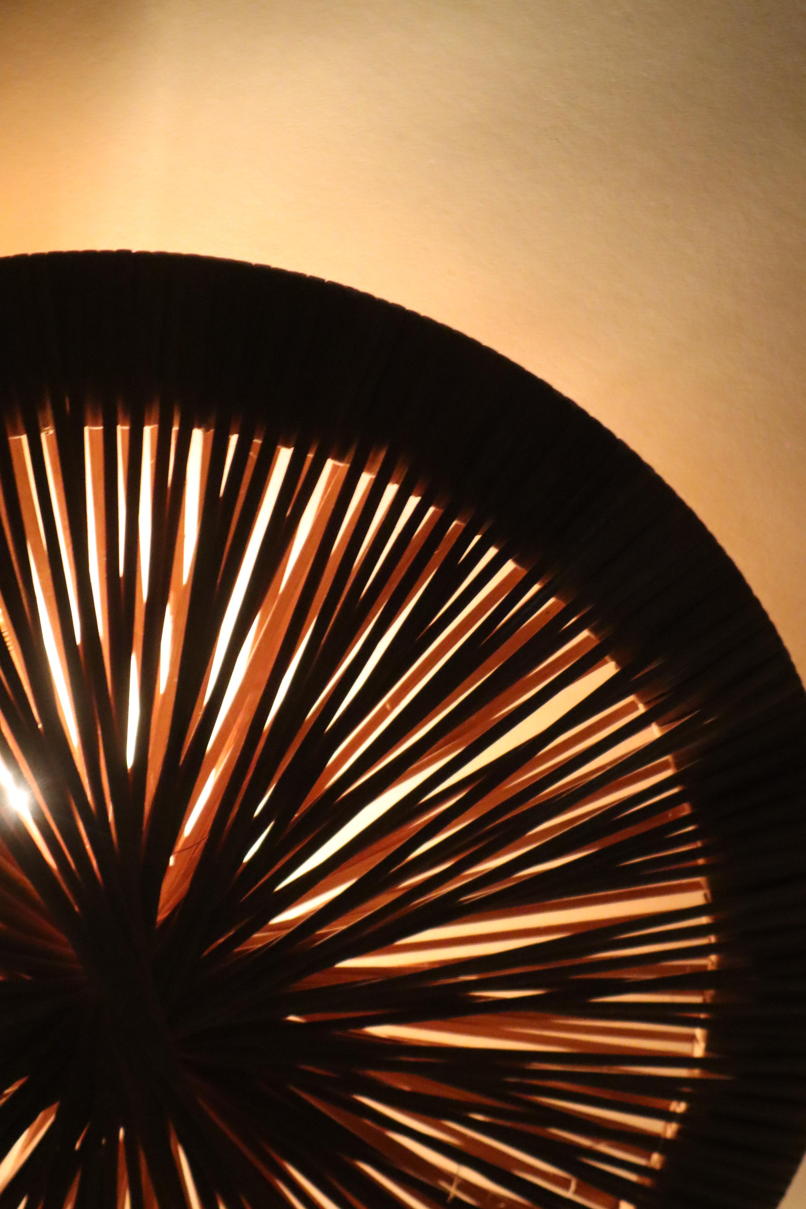 Lampe murale en bambou tressé en forme de soleil, Italie, années 1960 en vente 4