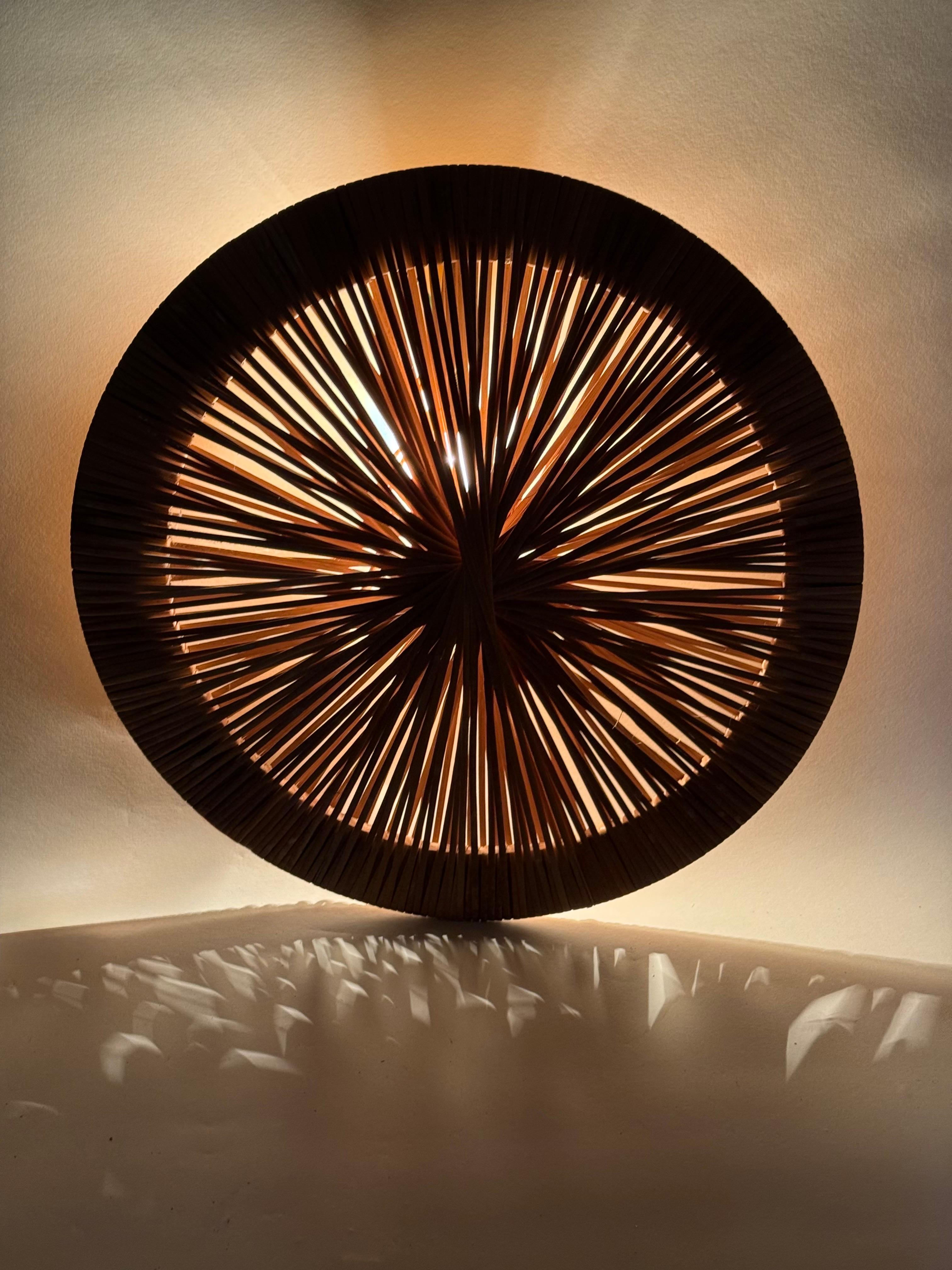 Lampe murale en bambou tressé en forme de soleil, Italie, années 1960 en vente 6