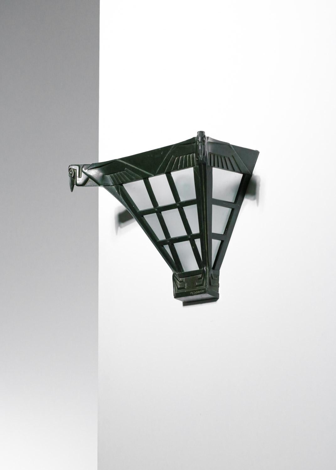 Wandleuchte Max Le Verrier aus antiker Patina-Bronze im Angebot 5