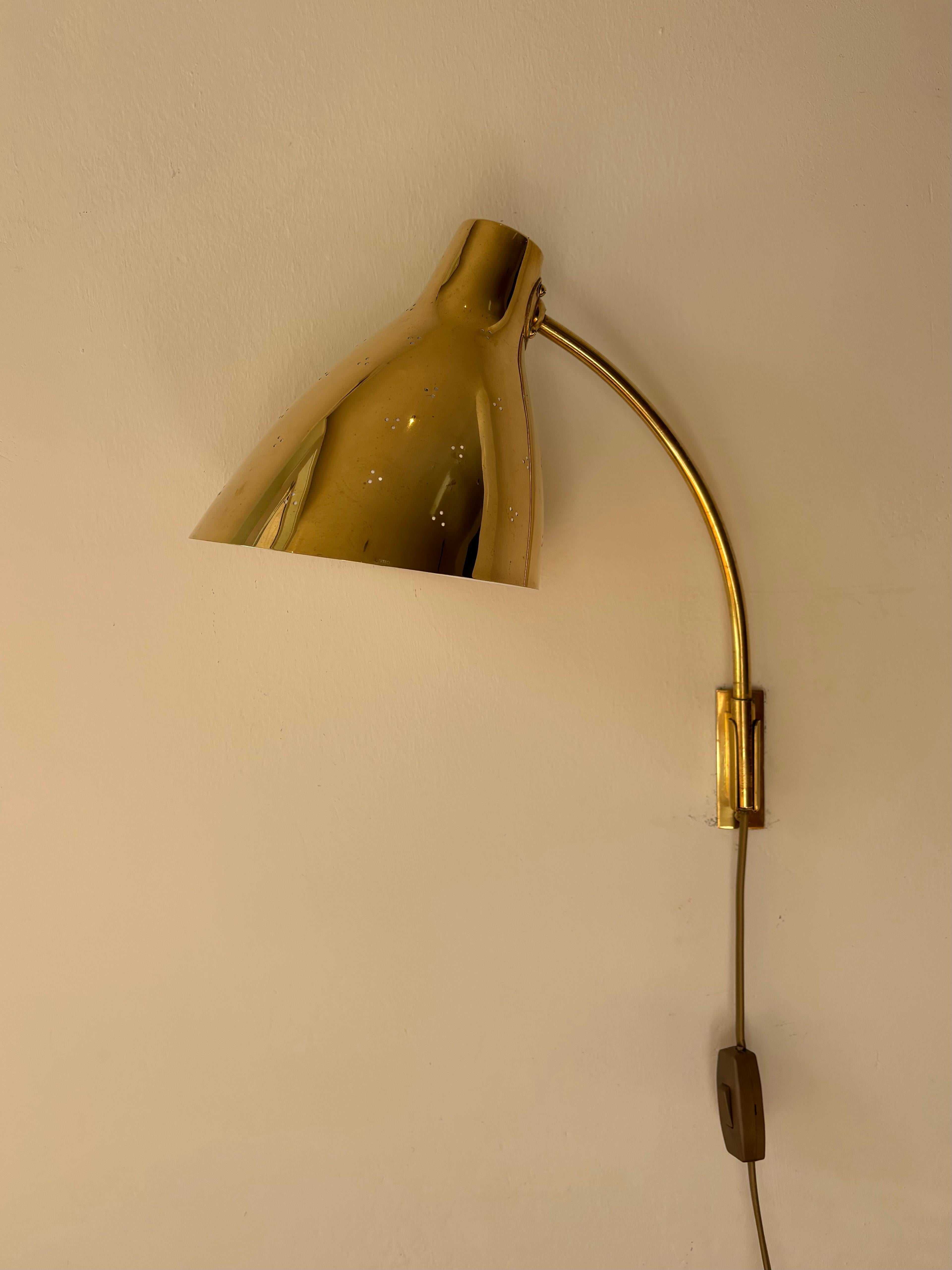 Wall lamp model “50-055” by Lisa Johansson-Pape for Orno OY For Sale 1