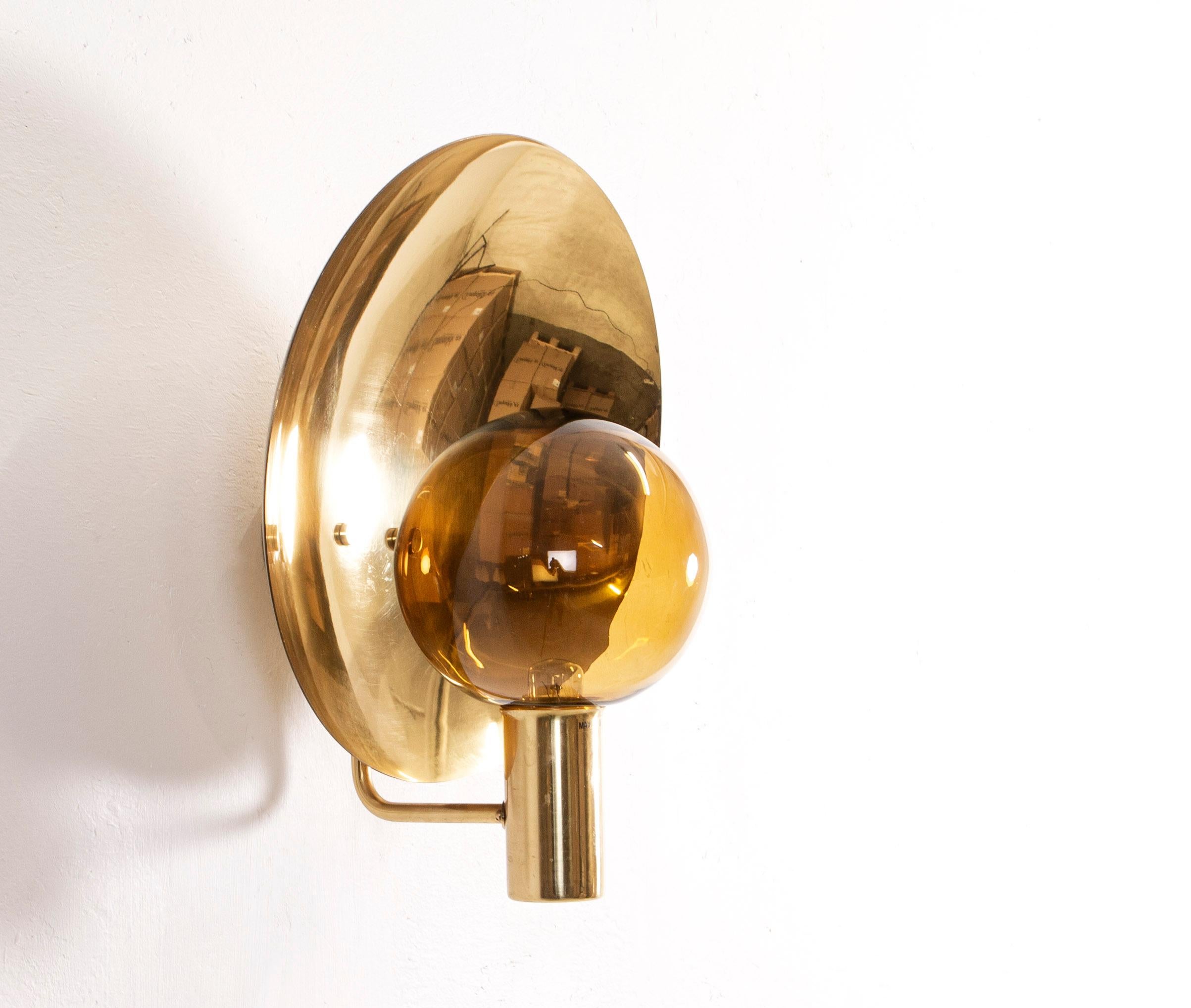 Lampe murale modèle V-180 de Hans-Agne Jakobsson, Suède, années 1960 Bon état - En vente à Oslo, NO