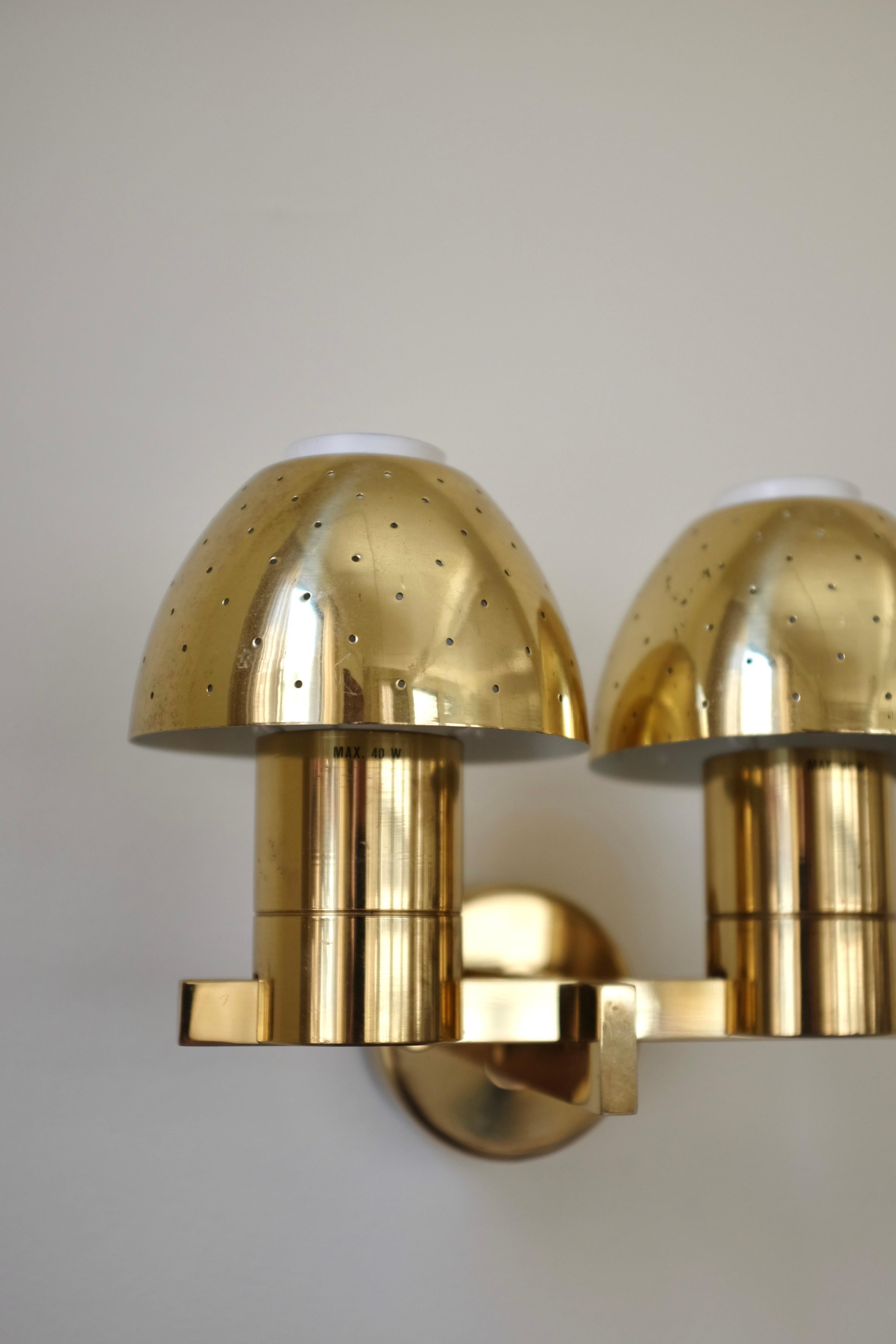 Lámpara de pared Modelo V306/2 de Hans-Agne Jakobsson mediados del siglo XX en venta