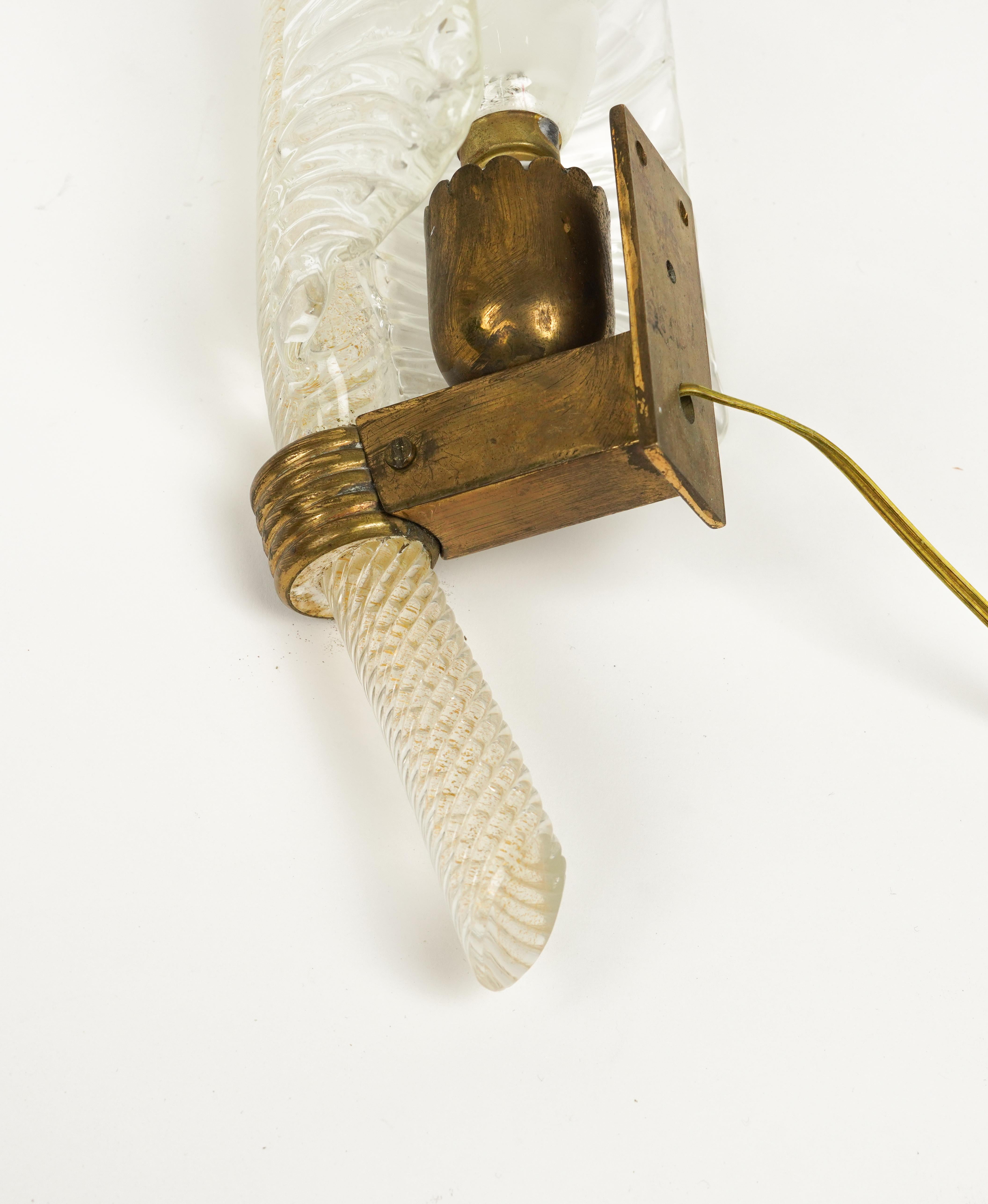 Wall Lamp Sconce in Murano Glass and Brass by Barovier & Toso, Italy 1940s For Sale 3