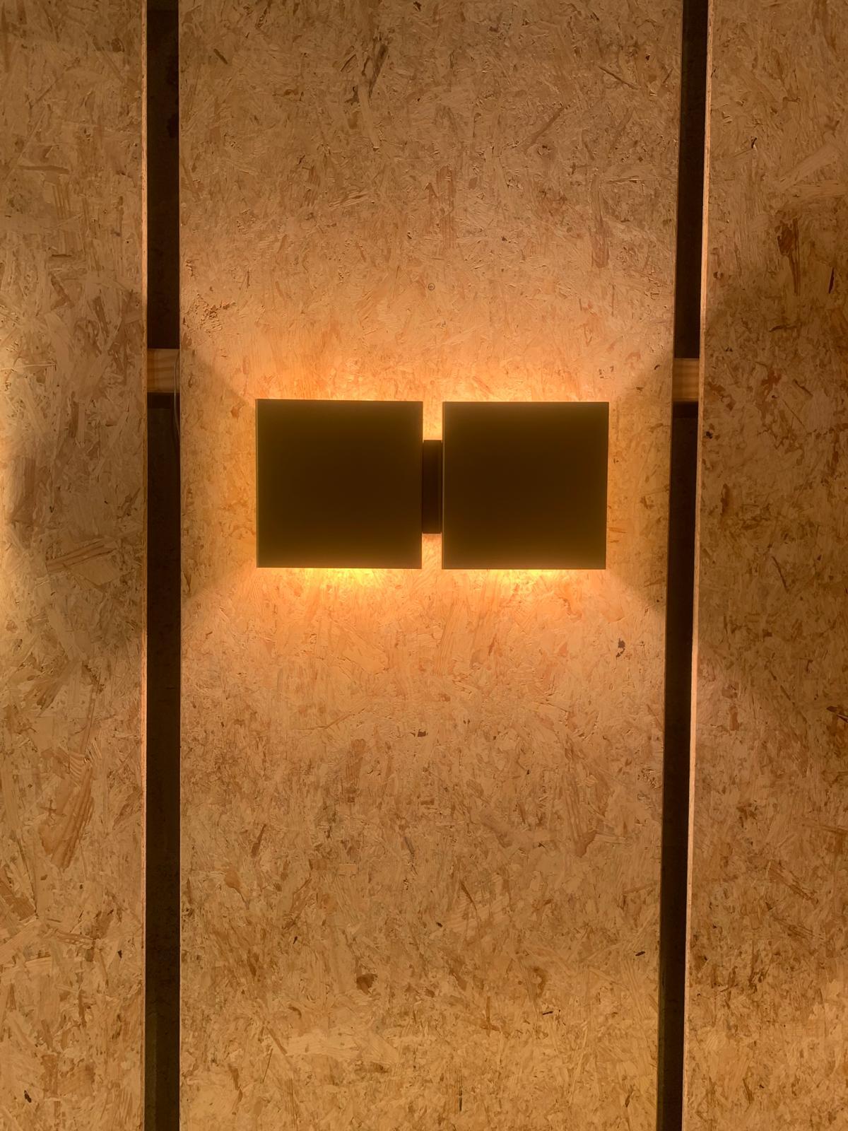 Belga Lampada da parete Square 2P Gold Mat in vendita