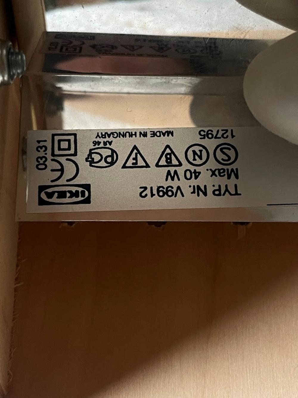 Lámpara de pared titulada 'Strimma' de Knut Hagberg & Marianne Hagberg para IKEA, década de 1990 en venta 8