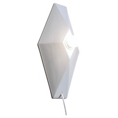 Lampada da parete contemporanea in gres bianco opaco, design minimalista, VECTOR