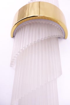 Lampe murale avec tige en laiton et plexiglas