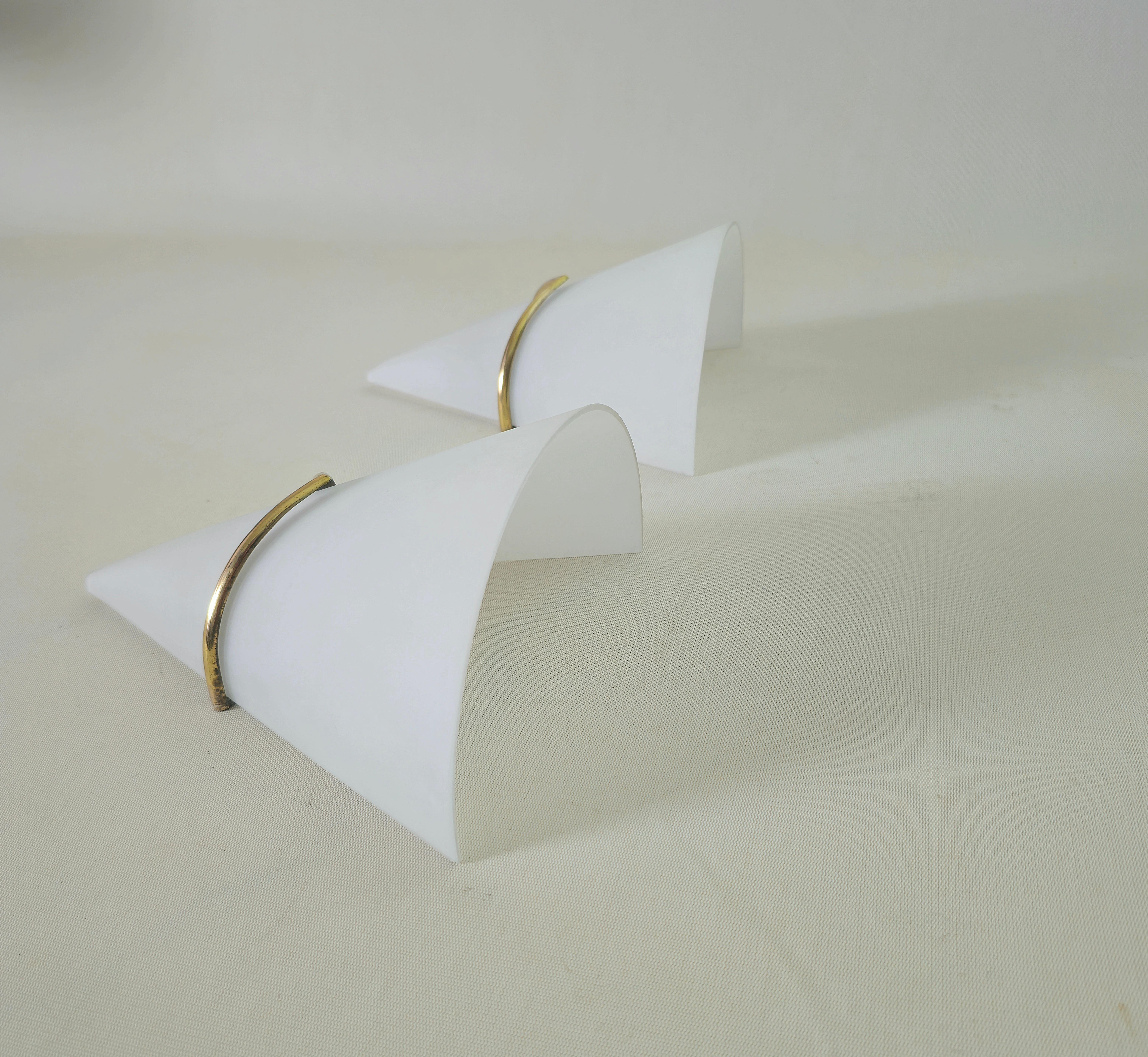 Wall Lamps Brass Opaline Glass Mid Century Italian 1950s Set of 2 Fontana Arte im Angebot 2