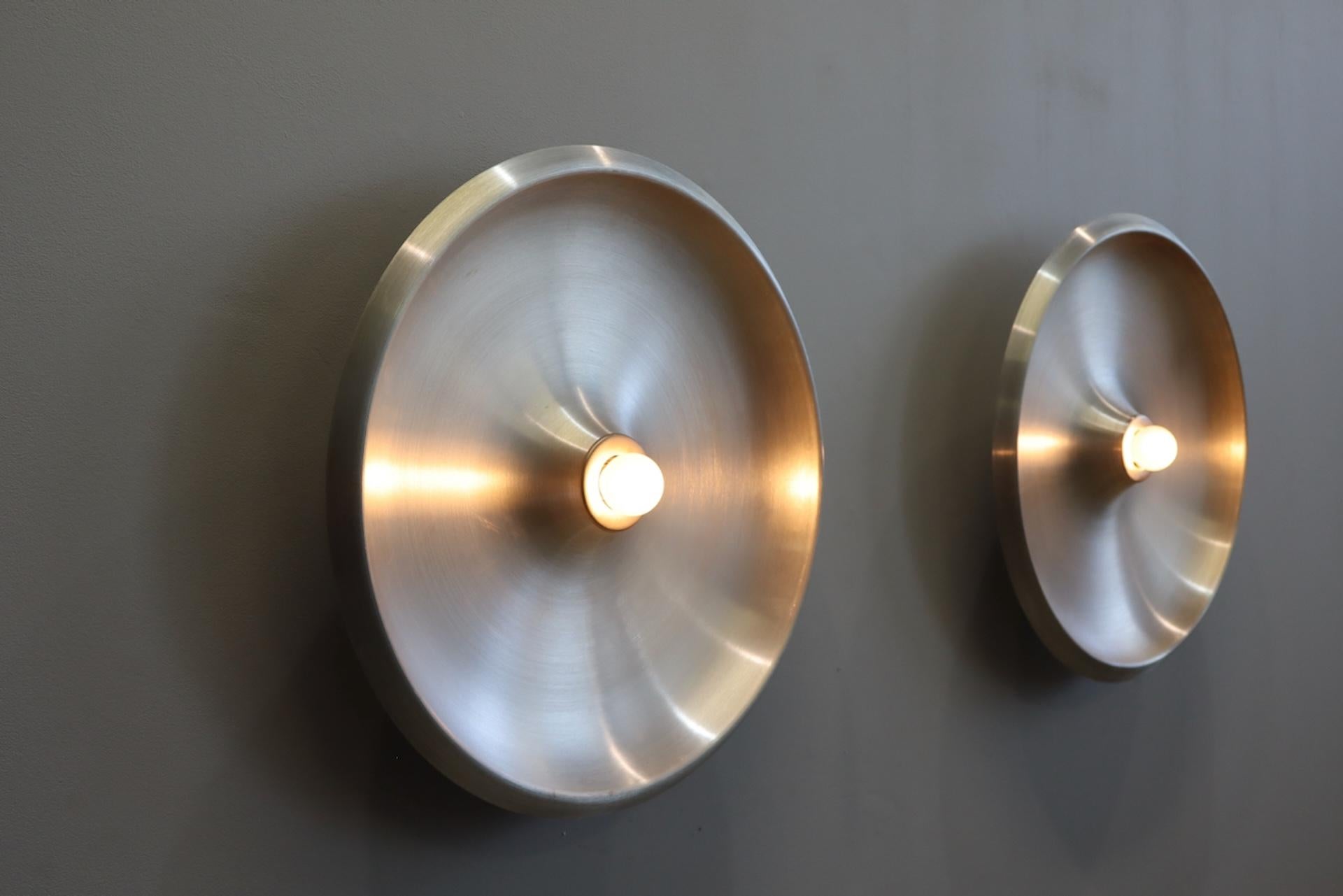 Aluminum Wall Lamps by Gino Sarfatti Italian Model 262 For Sale