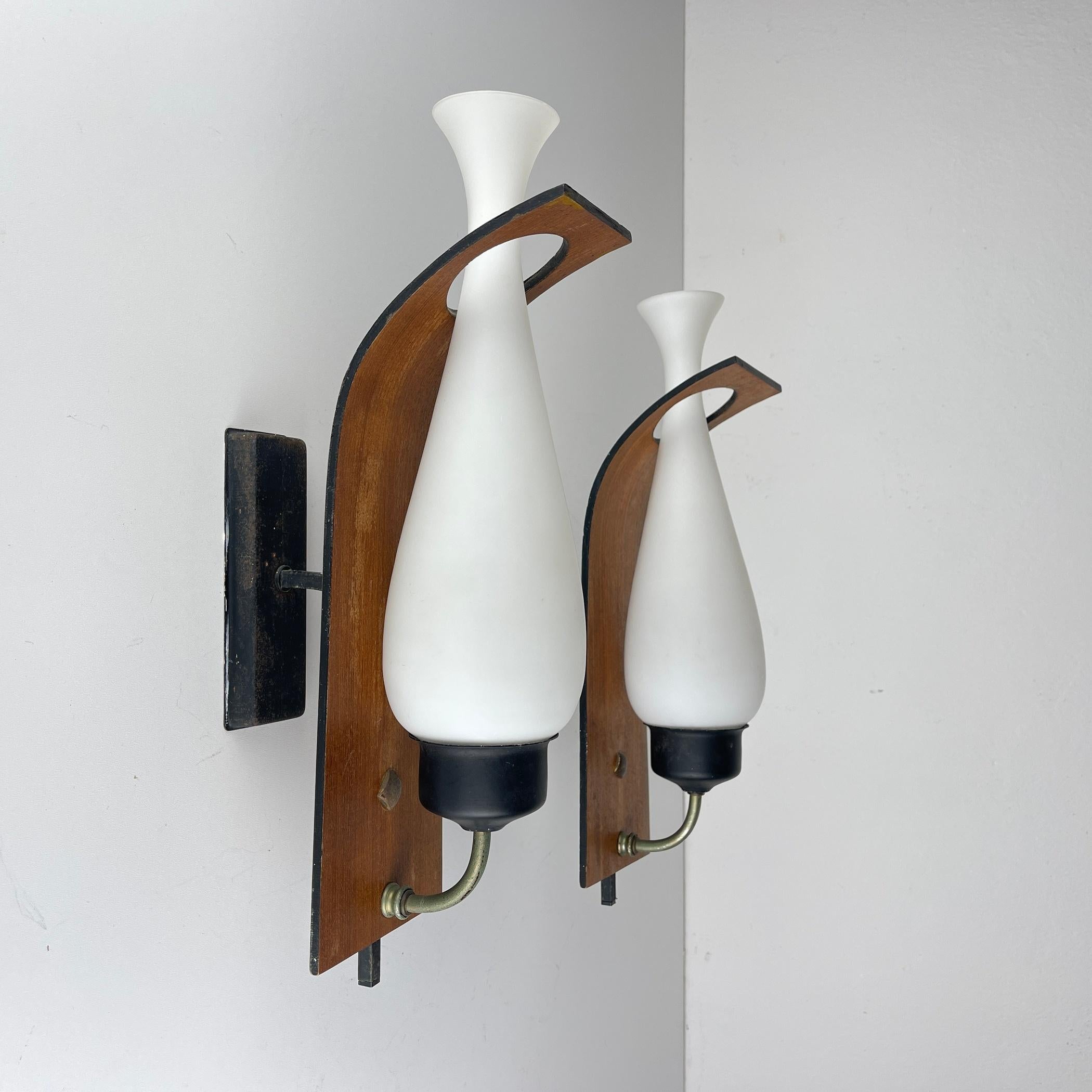 Mid-Century Modern Wall lamps by Stilnovo, Italy 1950s, Set of 2 For Sale