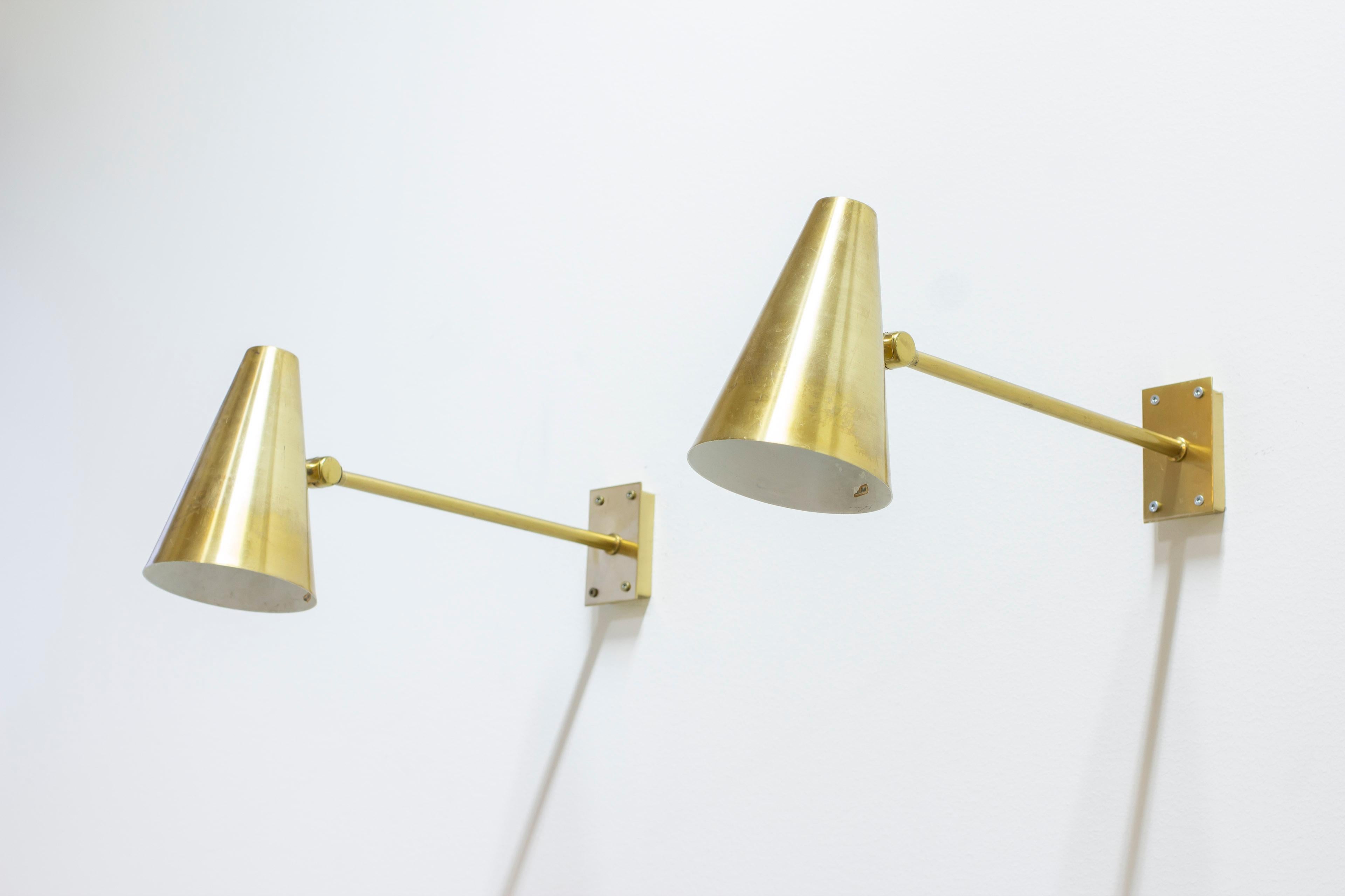Scandinave moderne Lampes murales en laiton, modèle 6255 de Falkenbergs belysning, Suède, années 1960 en vente