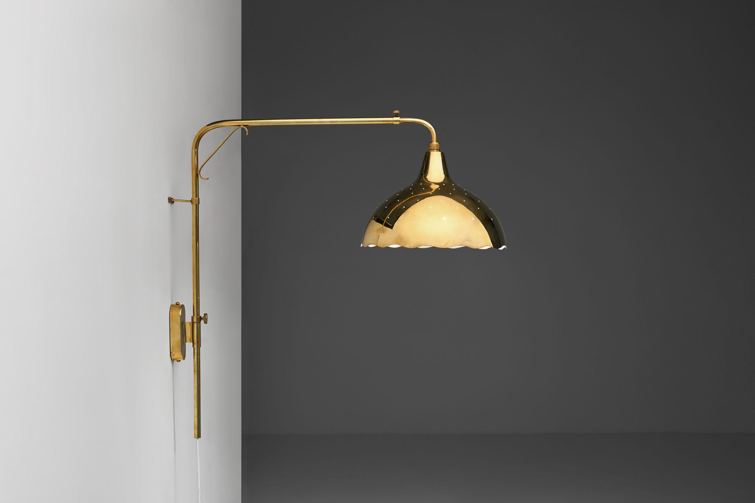Wall Light by Gunnel Nyman for Idman Oy, Finland, 1940s In Good Condition In Utrecht, NL