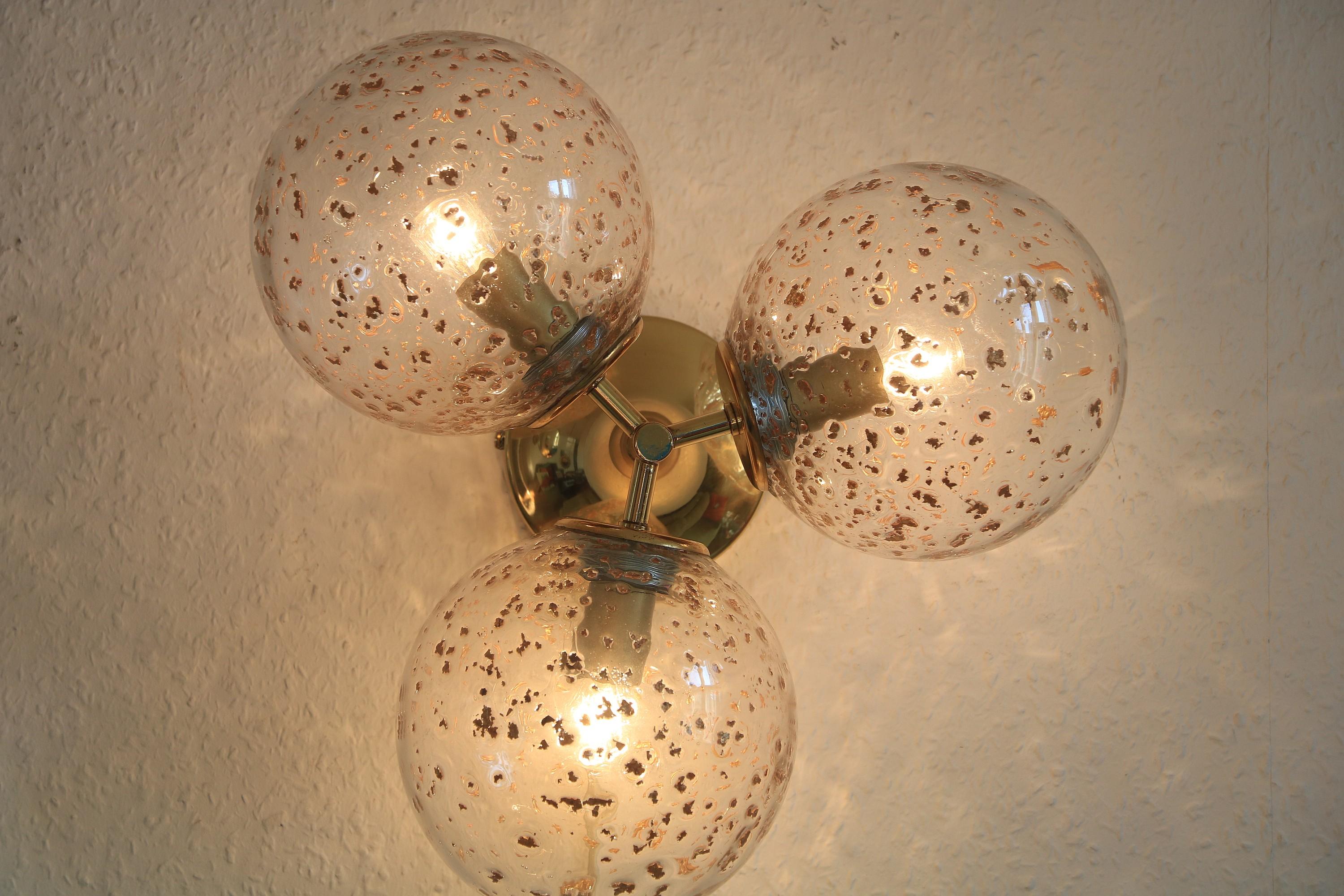 Wall Light by Temde, Switzerland, Brass, Three Blown Glass Balls, 1970s In Good Condition For Sale In Berlin, BE